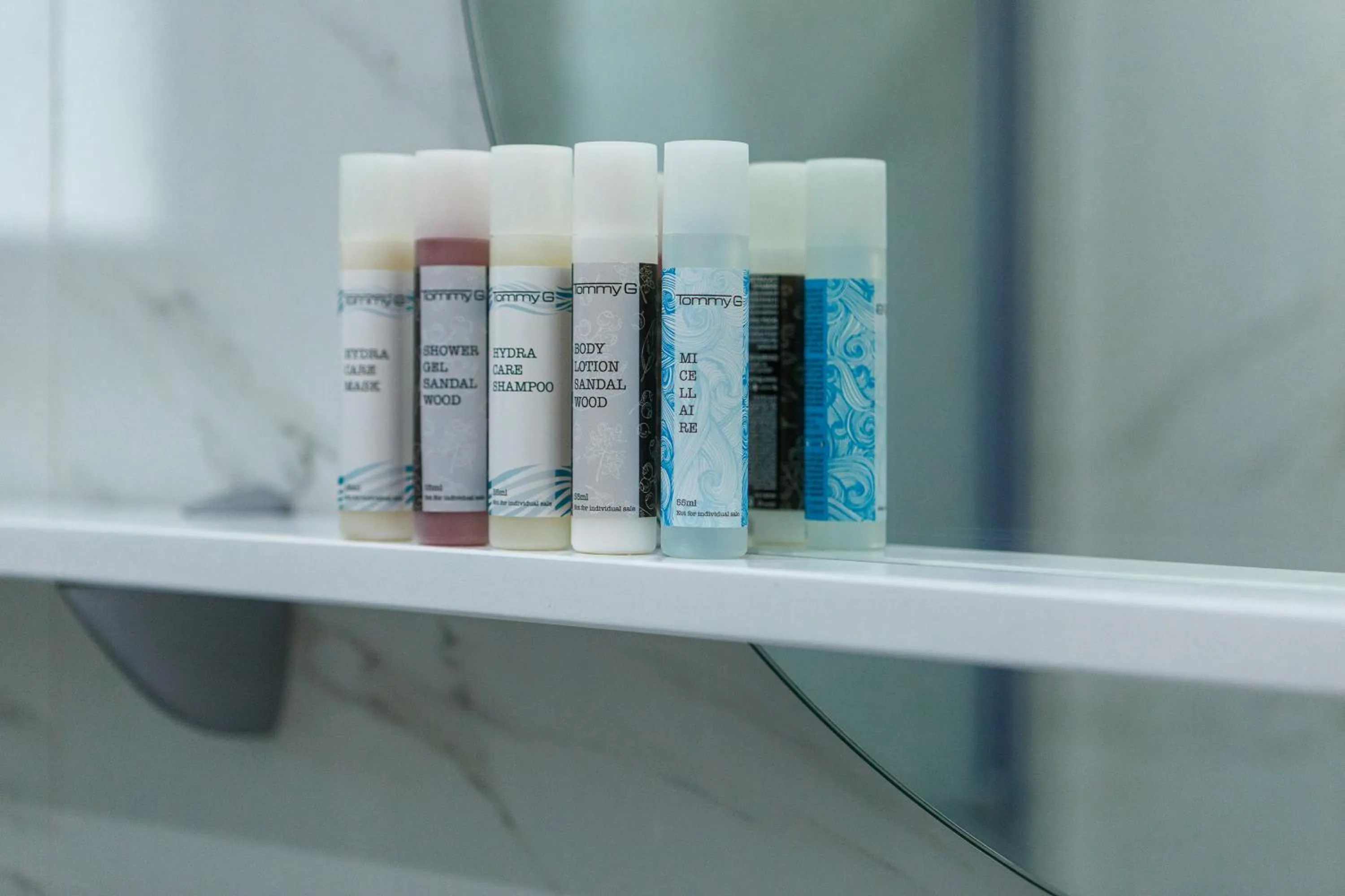 Bathroom in BISALTAE SEASIDE SUITES