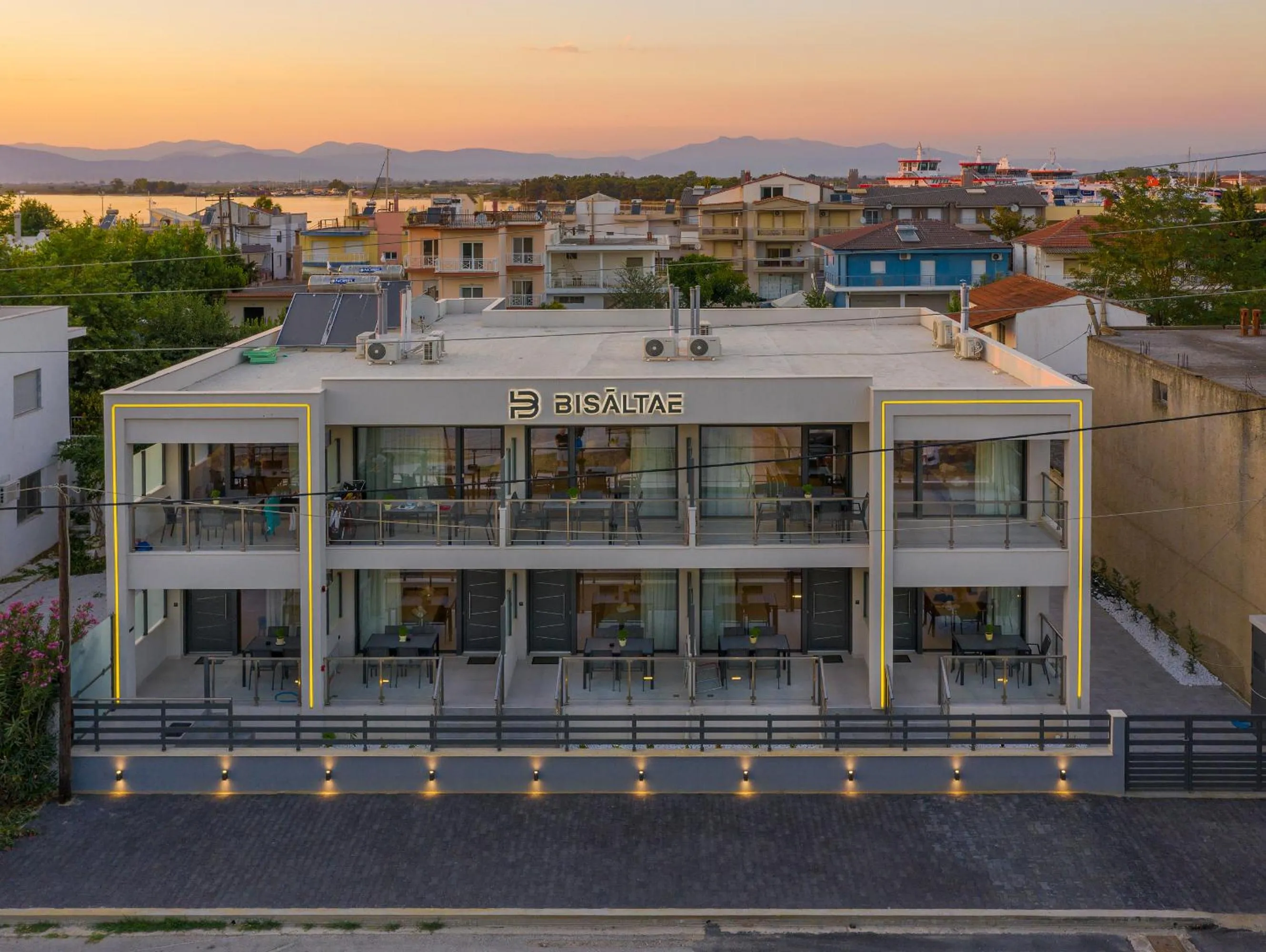 Facade/entrance in BISALTAE SEASIDE SUITES