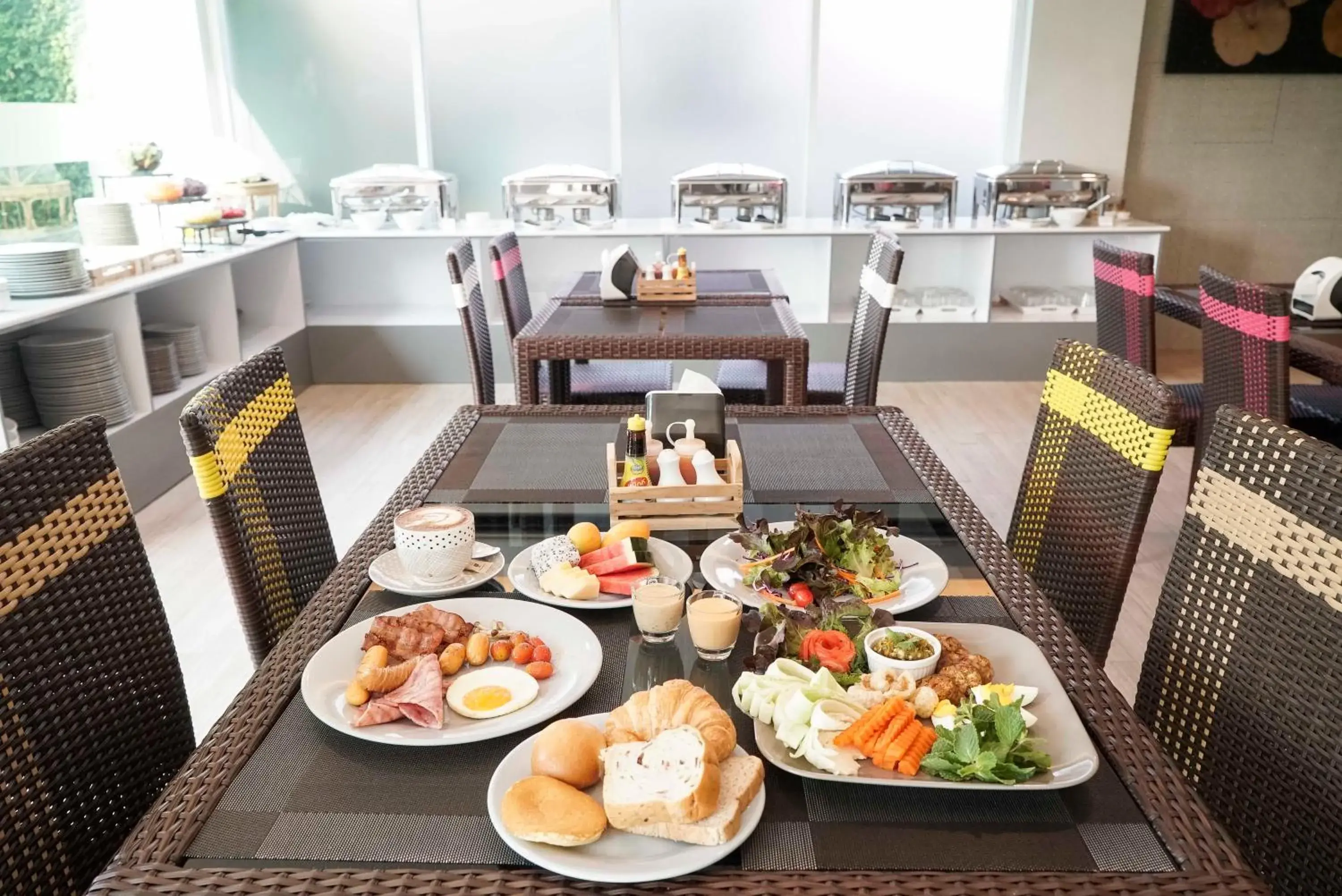 Restaurant/places to eat in Nantra Chiangmai Riverfront Hotel Restaurant/places to eat in Nantra Chiangmai Riverfront Hotel