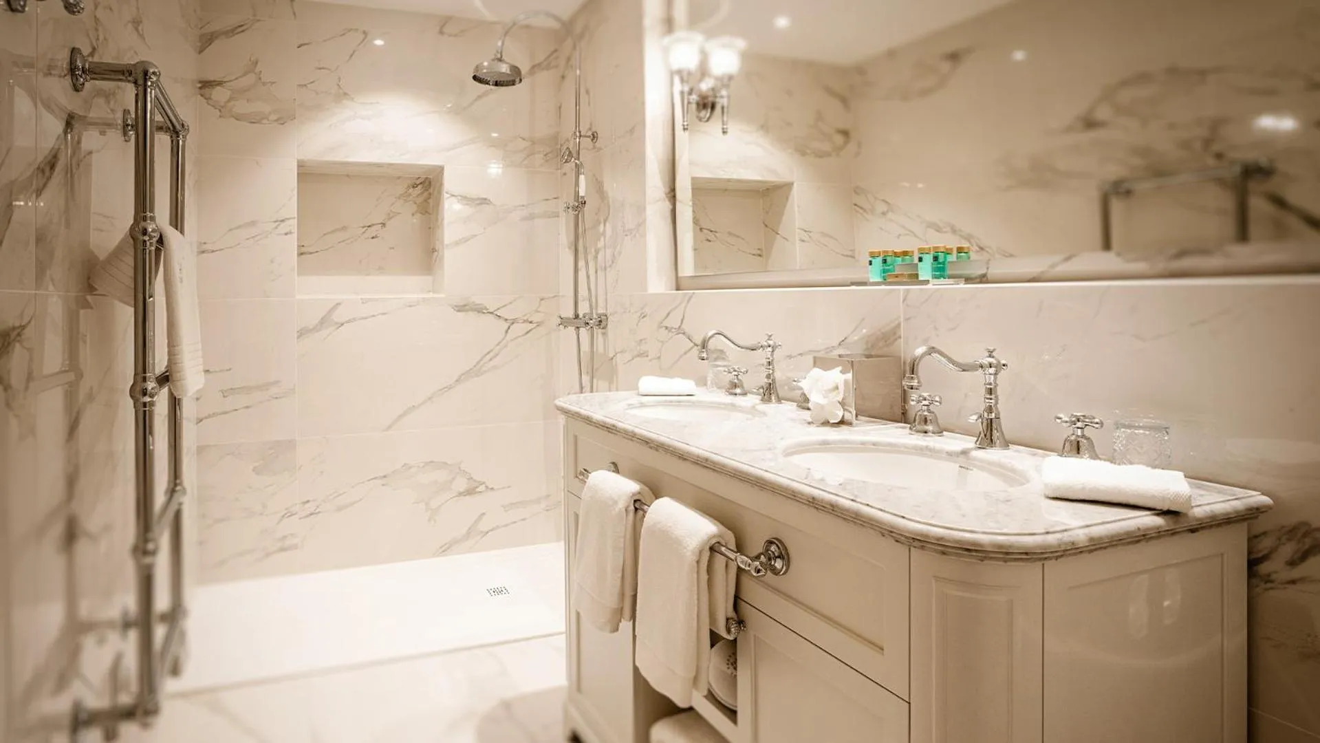 Bathroom in Abbaye De Villeneuve