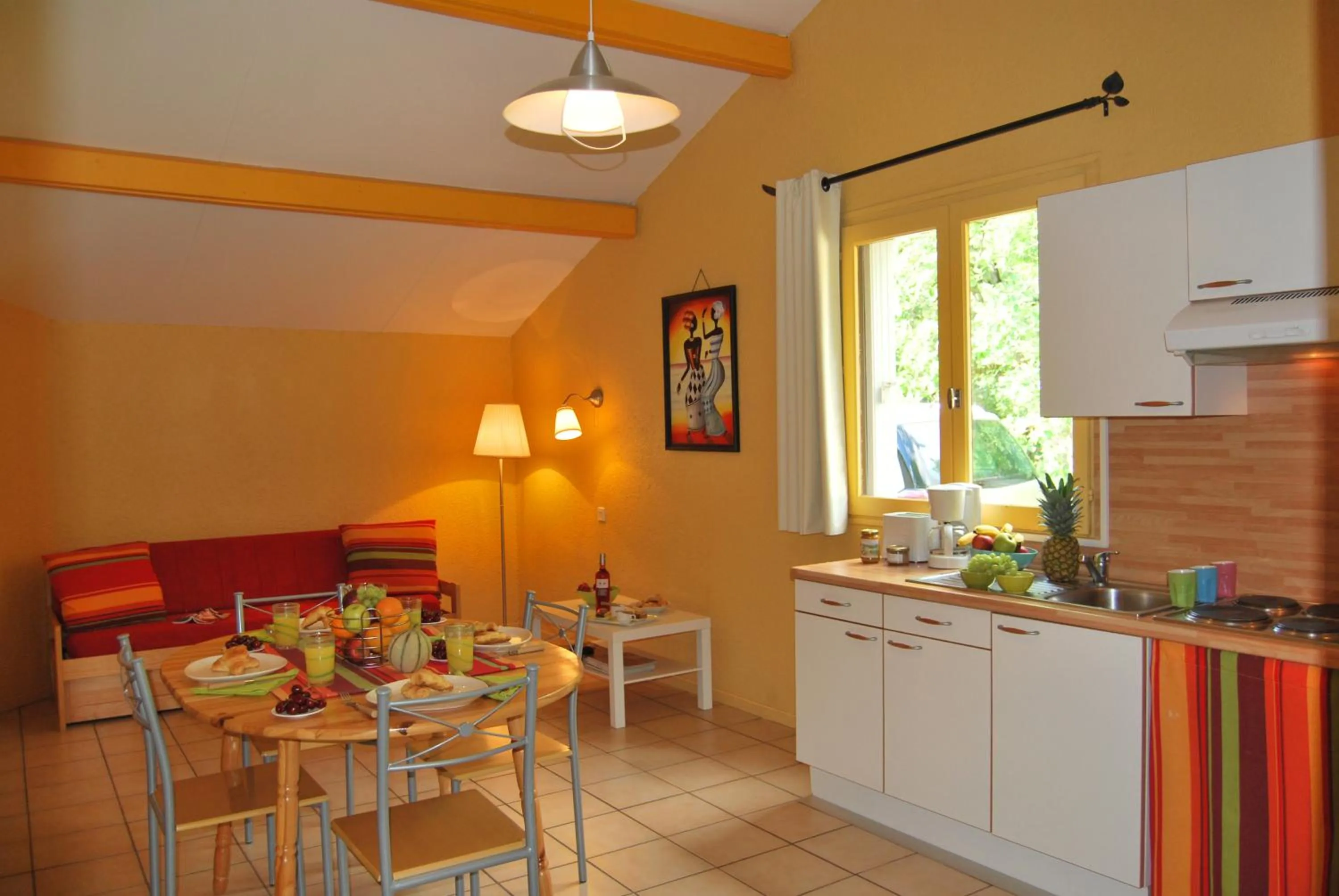 Kitchen or kitchenette in Lagrange Grand Bleu Vacances - Residence Les Ségalières