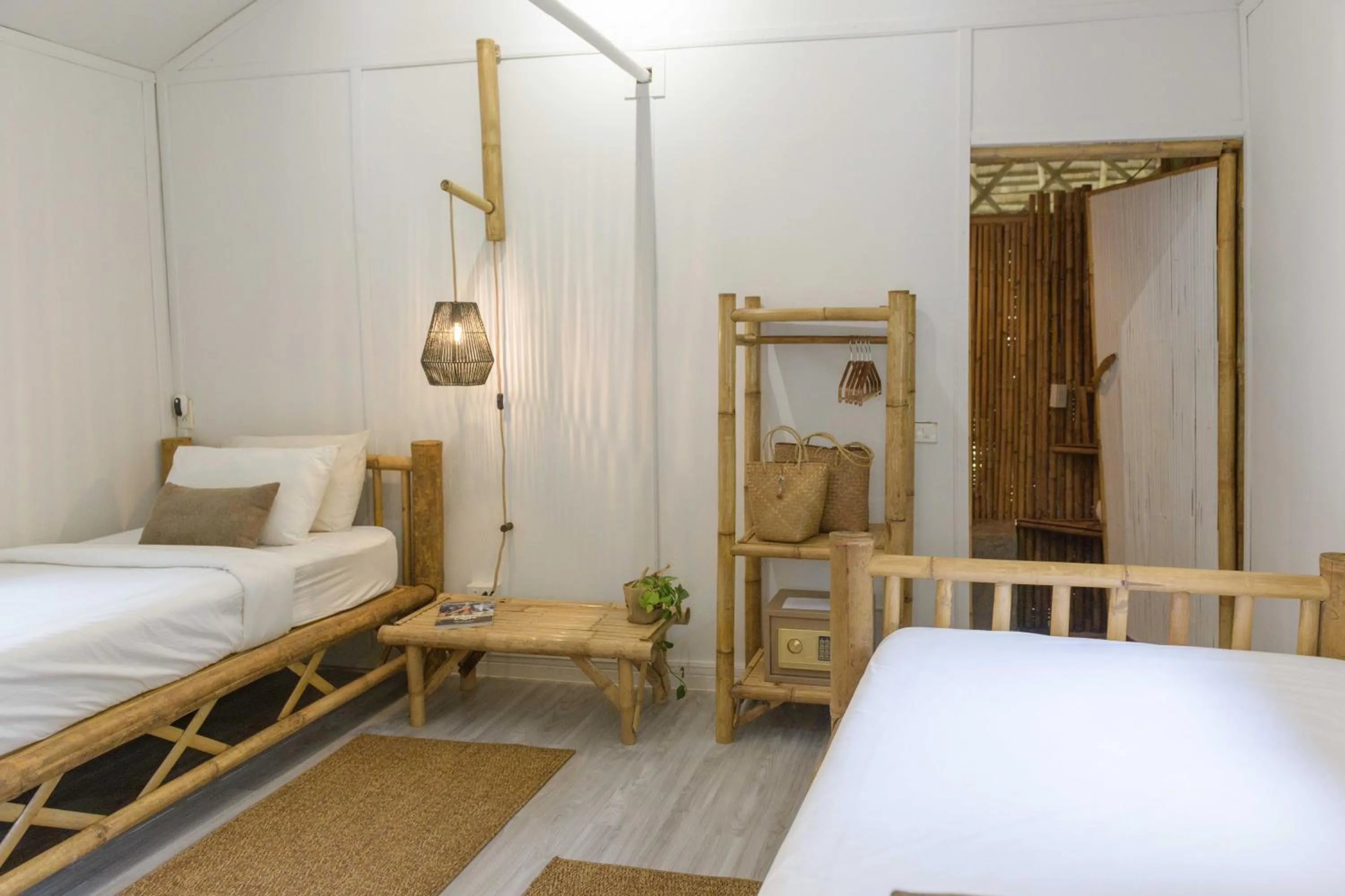 Bedroom, Bed in Orion Healing Centre