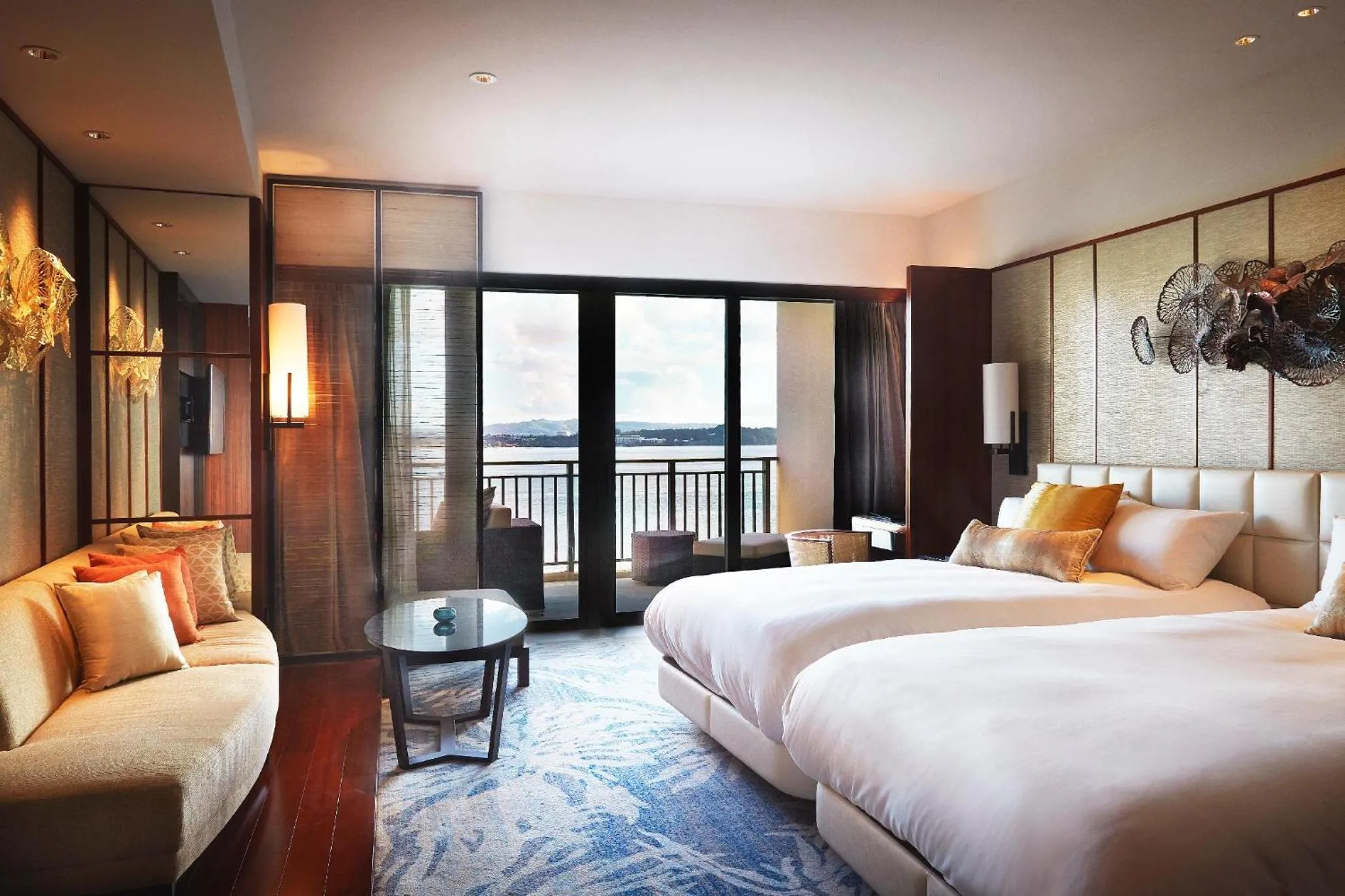 Balcony/Terrace, Bed in The Tsubaki Tower