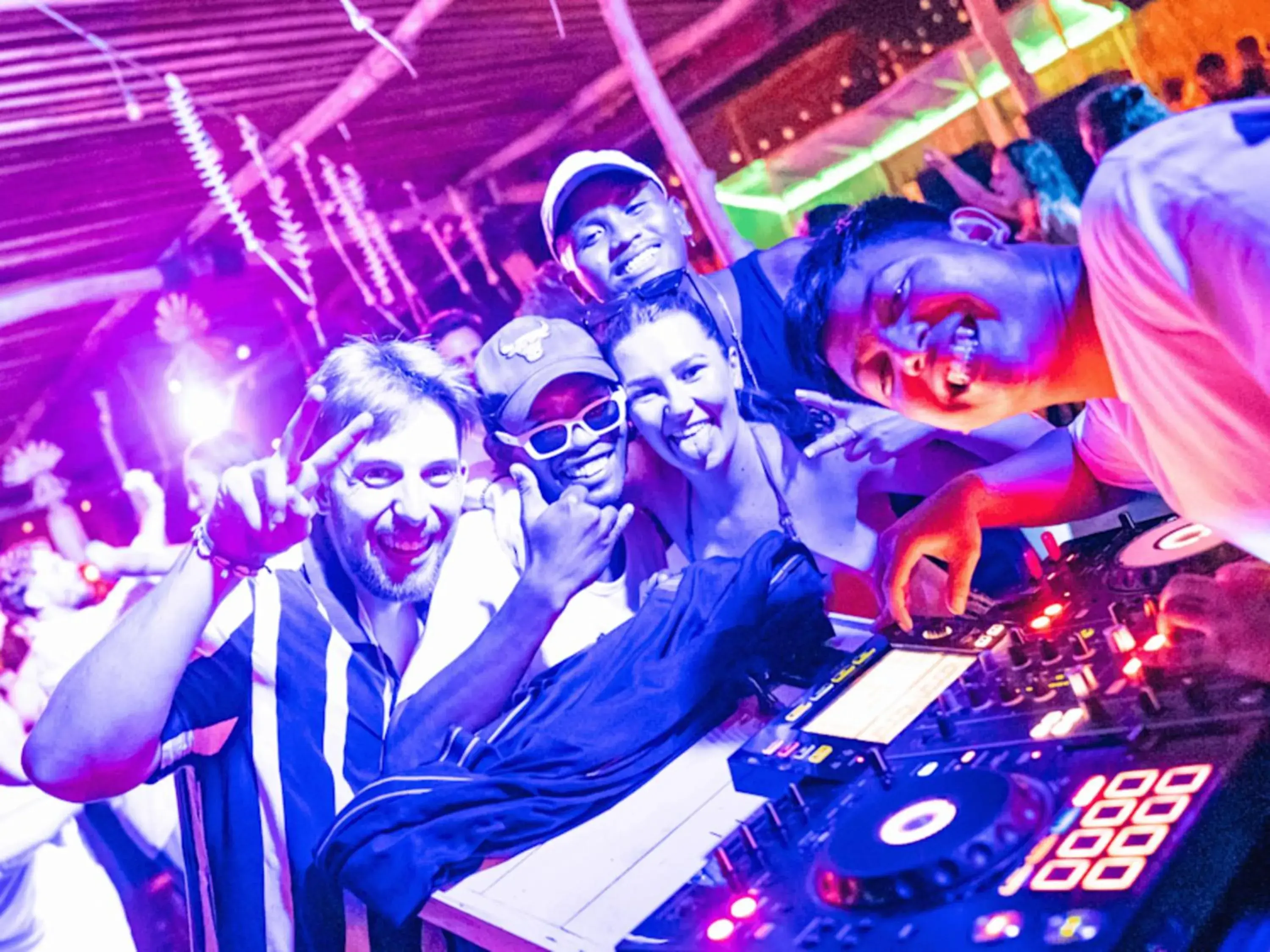 Lounge or bar in Mad Monkey Gili Trawangan Lounge or bar in Mad Monkey Gili Trawangan