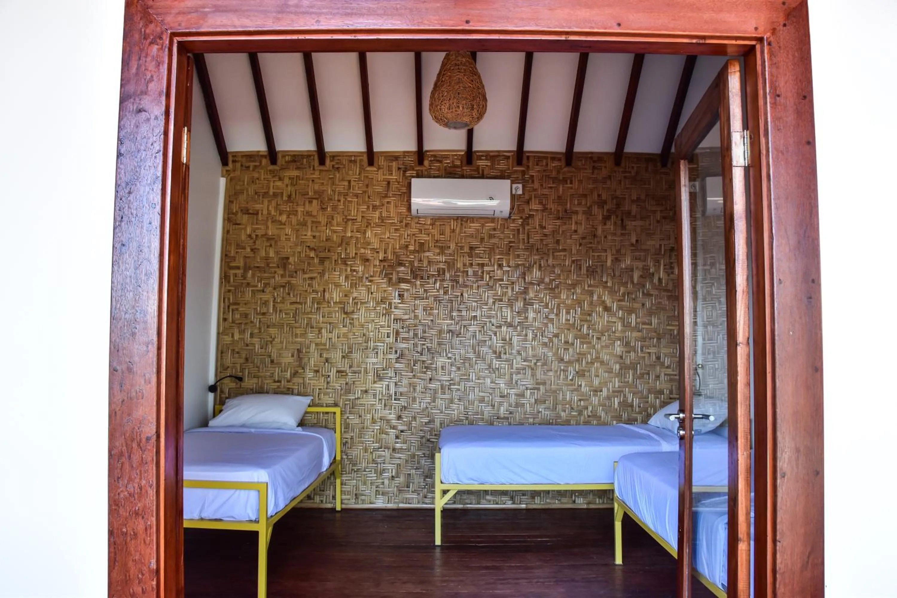 Photo of the whole room, Bed in Mad Monkey Gili Trawangan