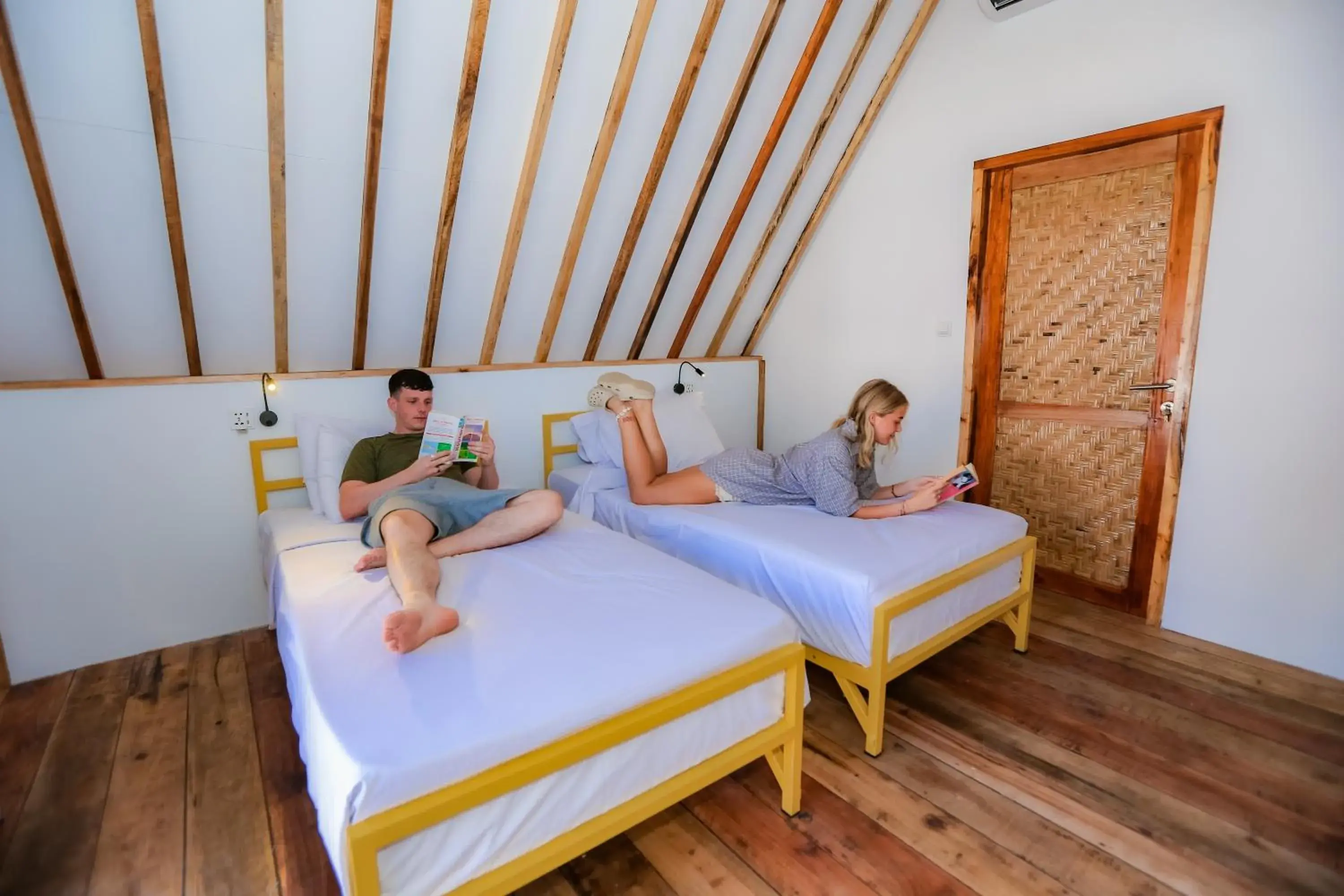 Bedroom in Mad Monkey Gili Trawangan Bedroom in Mad Monkey Gili Trawangan