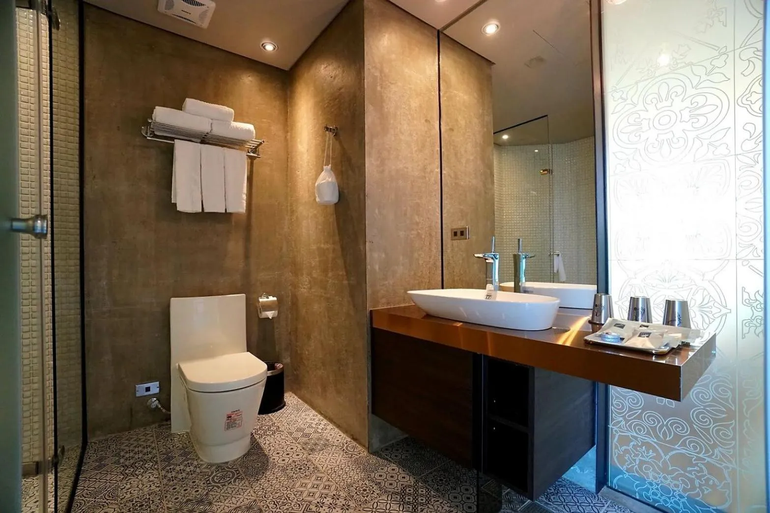 Bathroom in Thinker Hotel