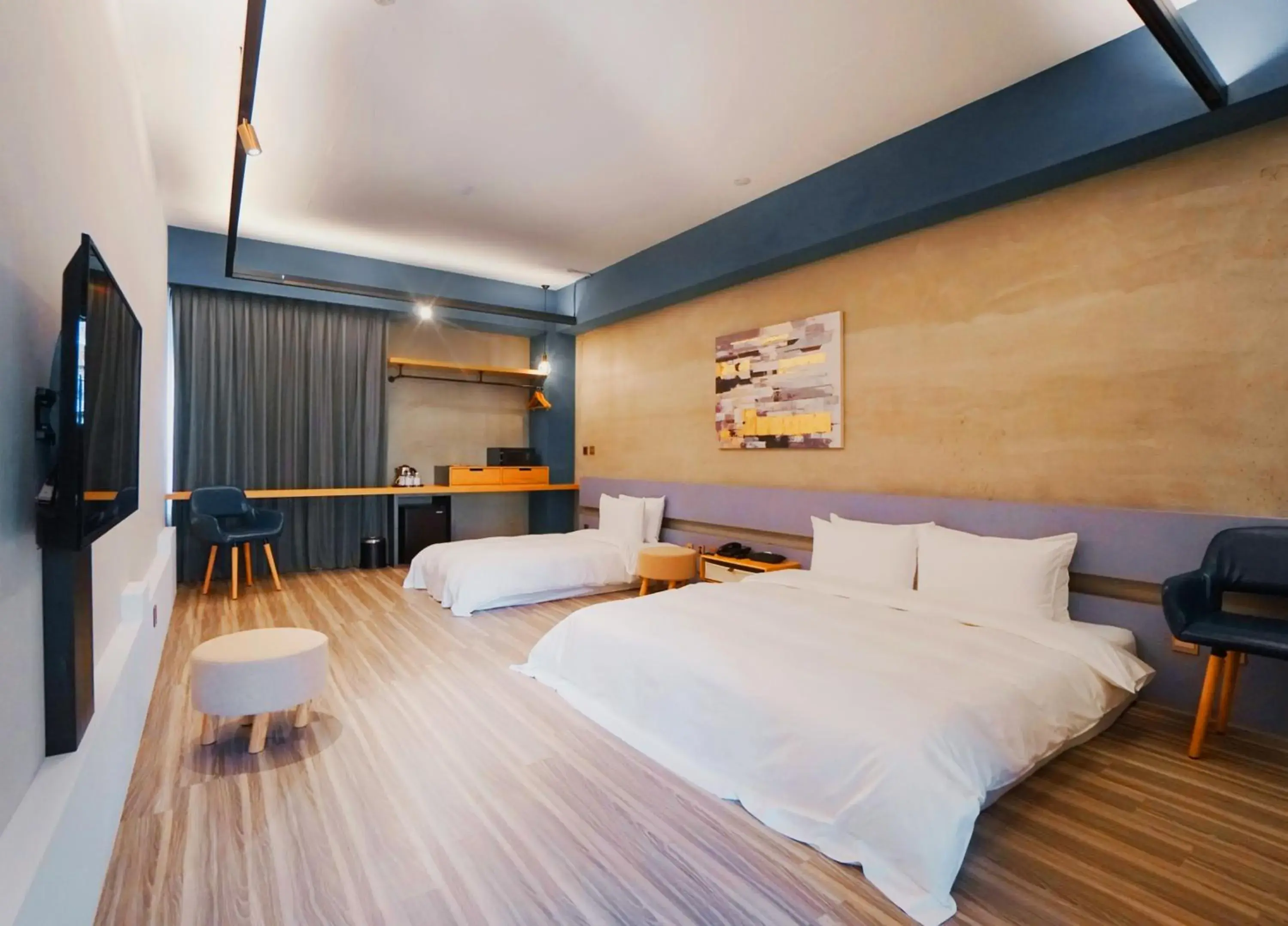 Classic Triple Room in Thinker Hotel Classic Triple Room in Thinker Hotel