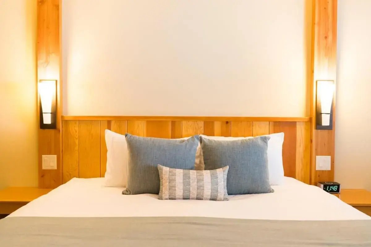 Queen Room with Two Queen Beds in Tyax Lodge & Heliskiing Queen Room with Two Queen Beds in Tyax Lodge & Heliskiing