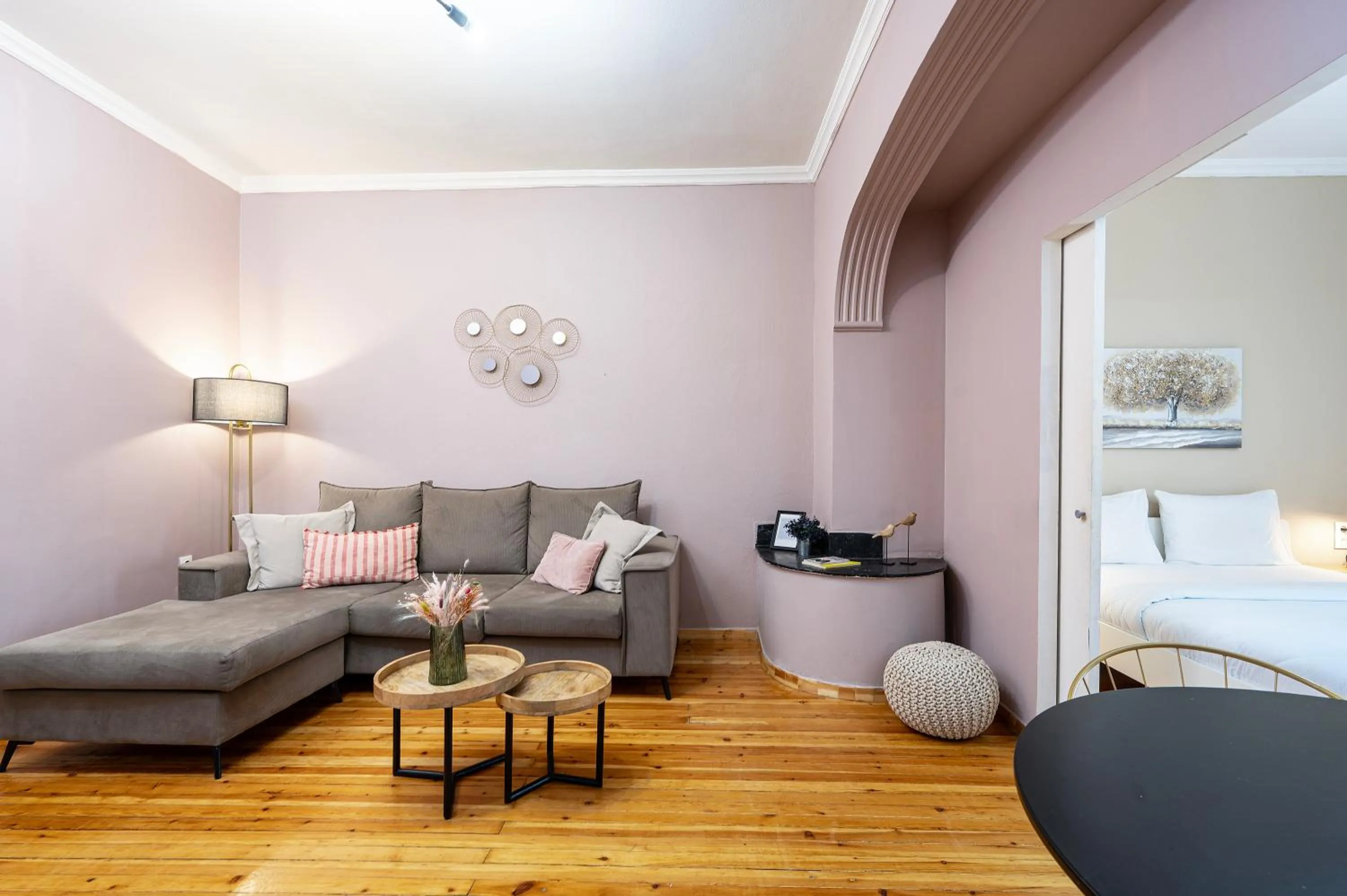 Living room, Bed in Houseloft White Tower Collection