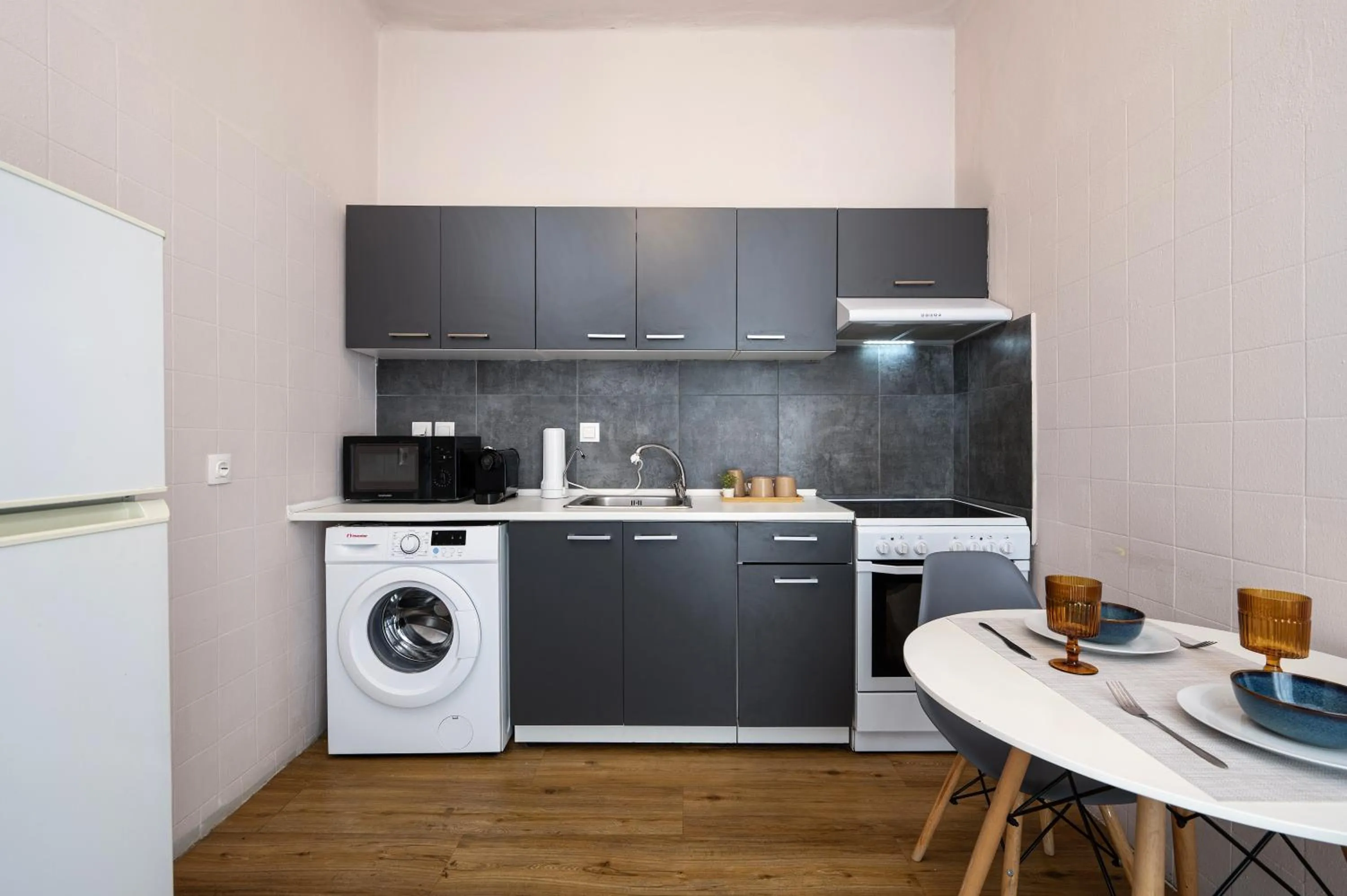 Coffee/tea facilities in Houseloft White Tower Collection