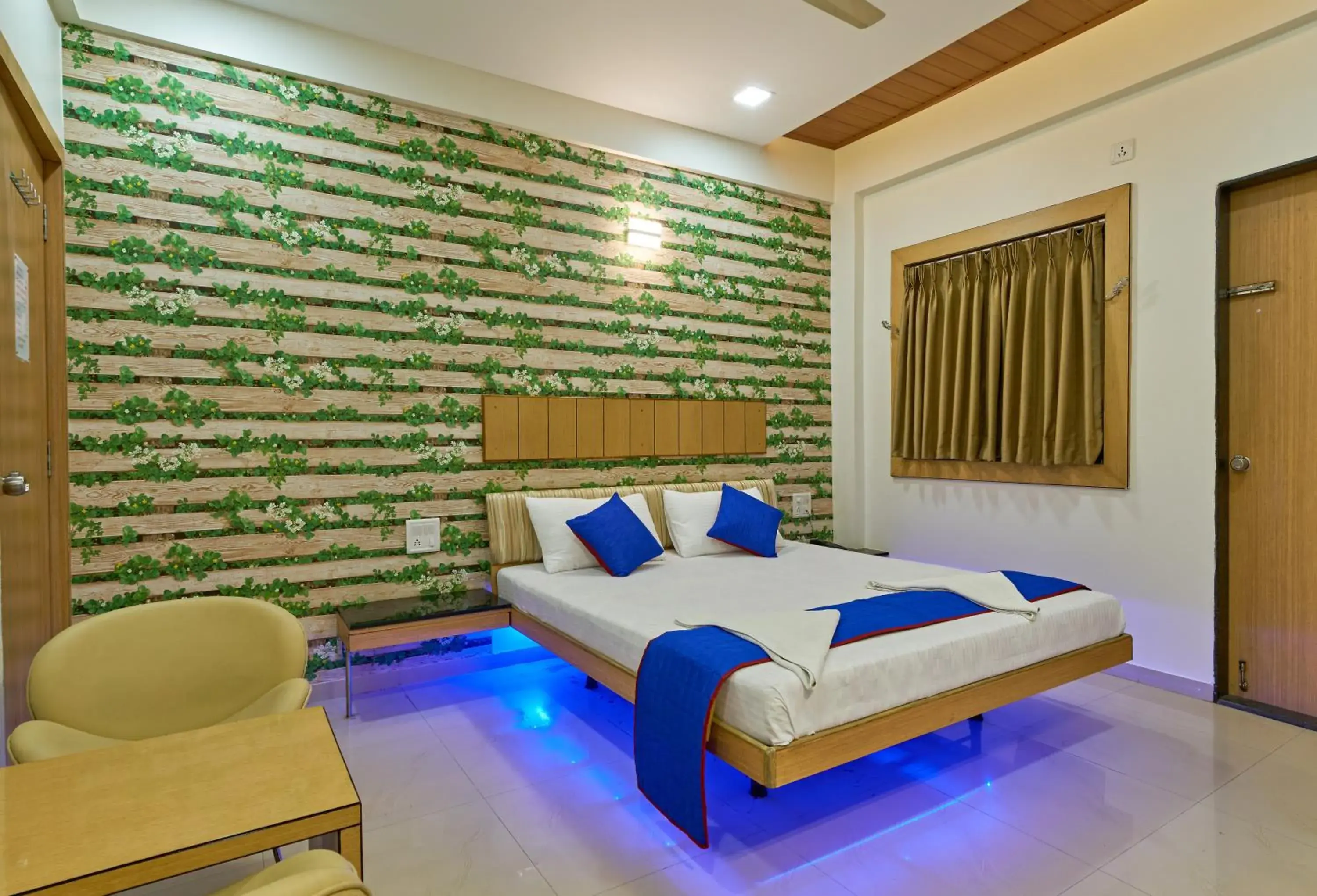 Superior Room Non AC in Hotel Ganeshratna Executive Kolhapur Superior Room Non AC in Hotel Ganeshratna Executive Kolhapur