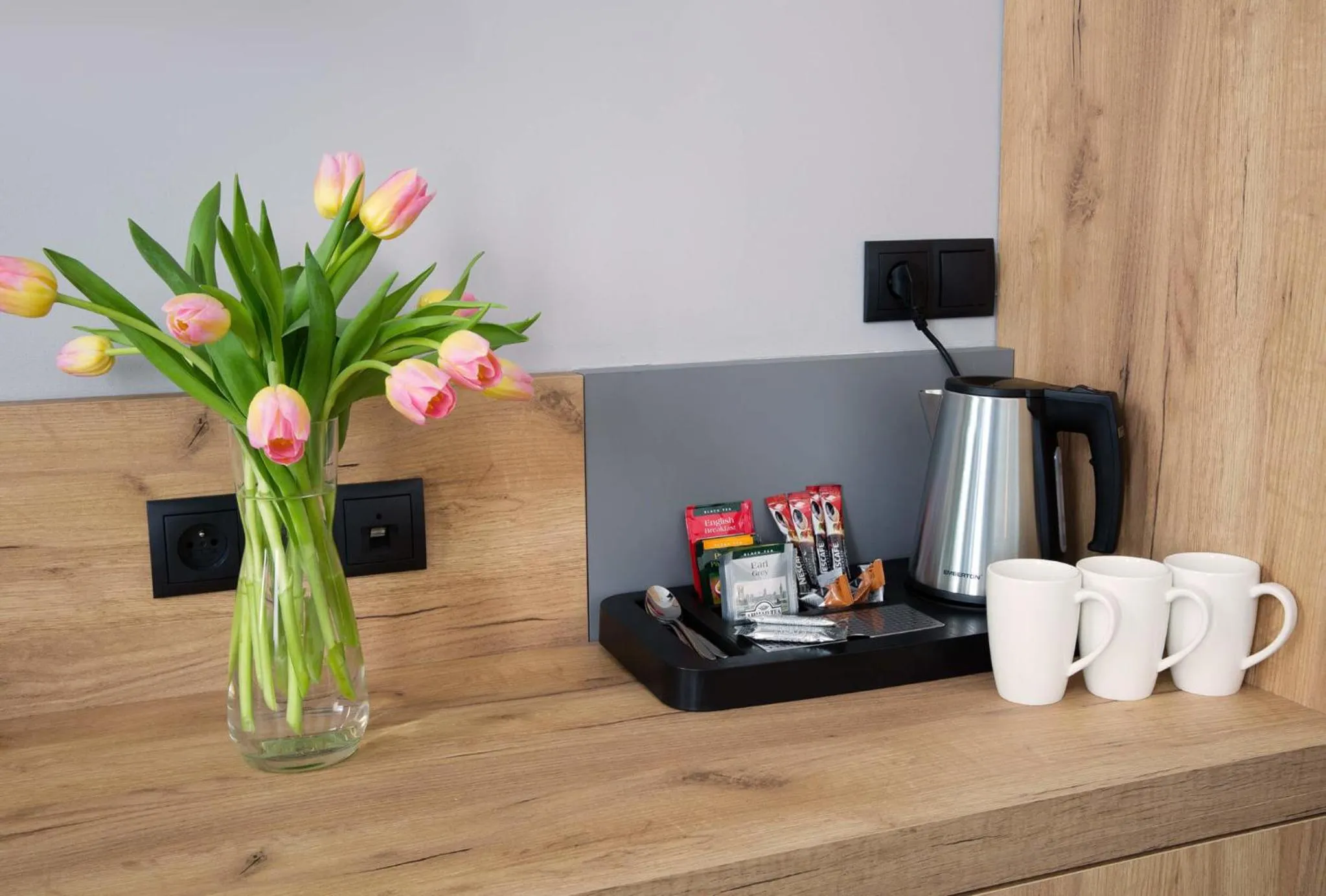 Coffee/tea facilities in Hotel Mokotów