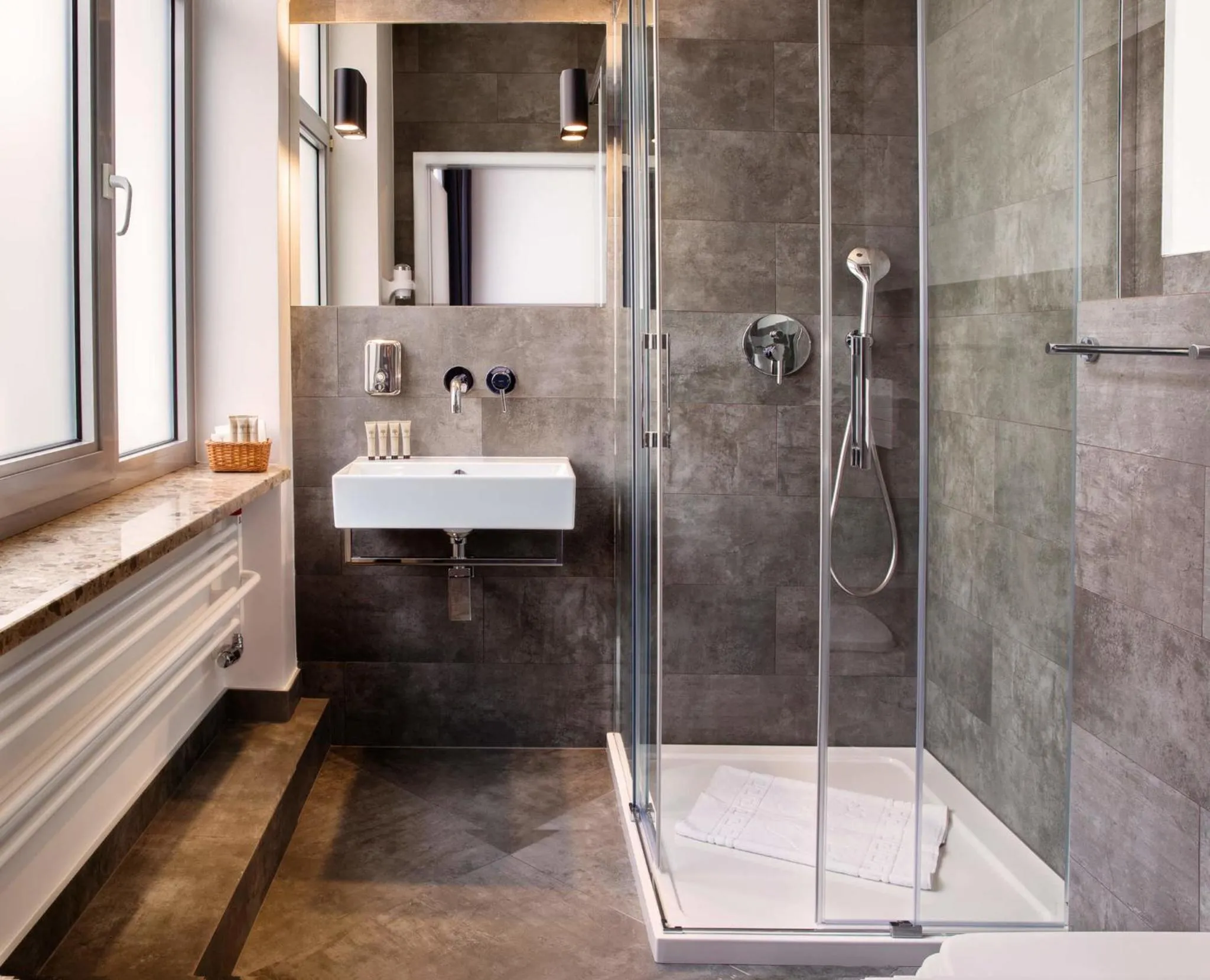 Shower in Hotel Mokotów