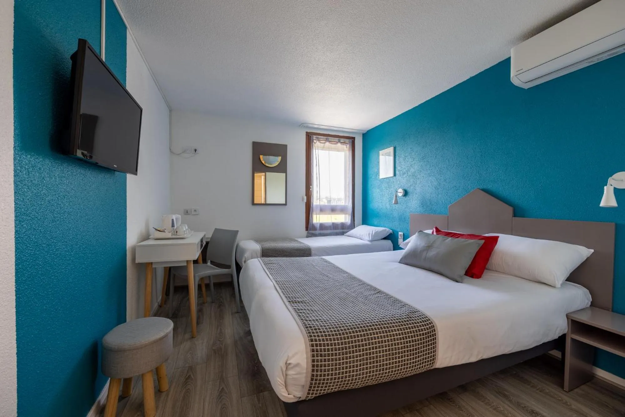 Bed in The Originals City, Hôtel Mâcon Sud