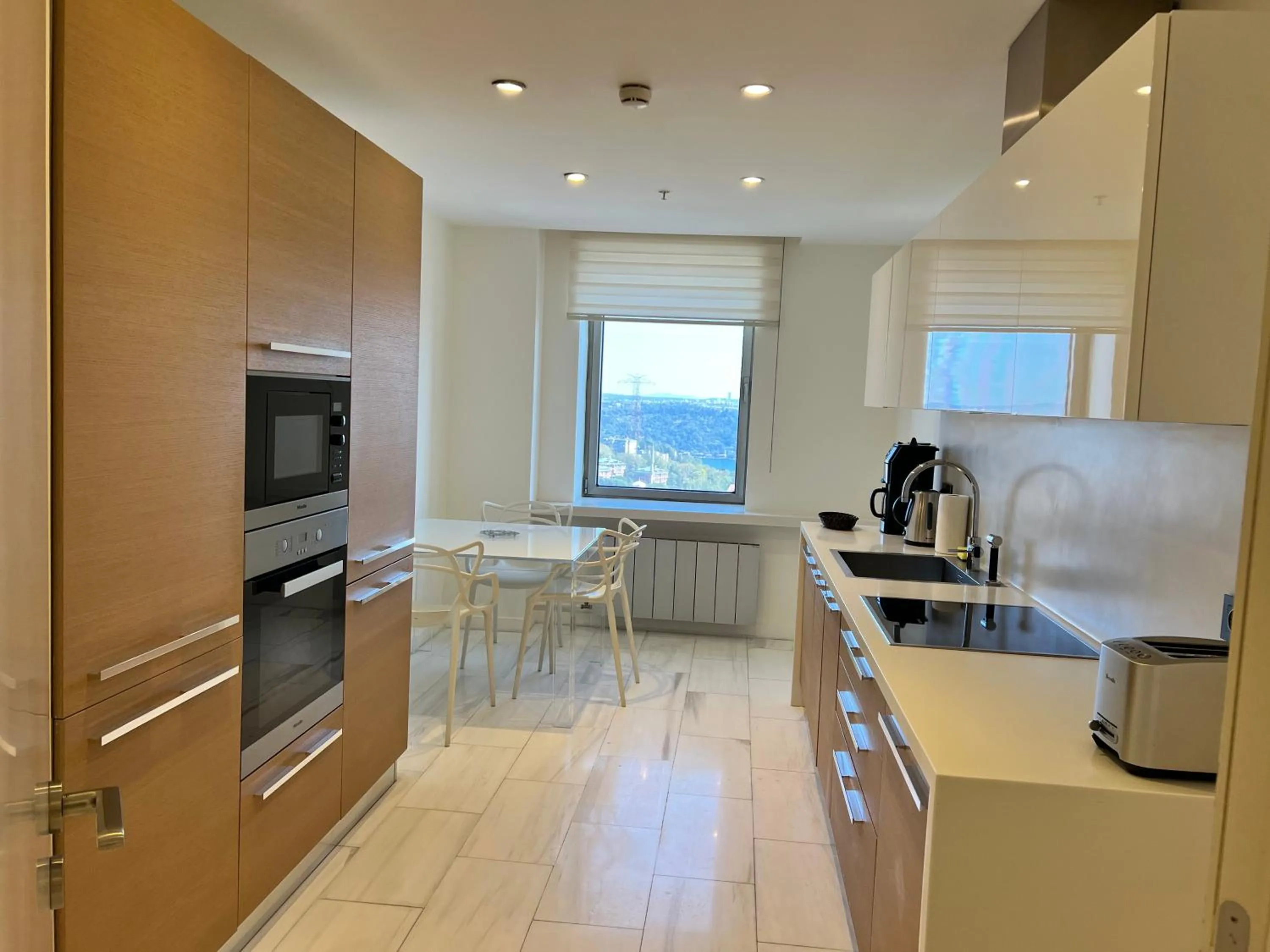 Coffee/tea facilities in Akmerkez Residence