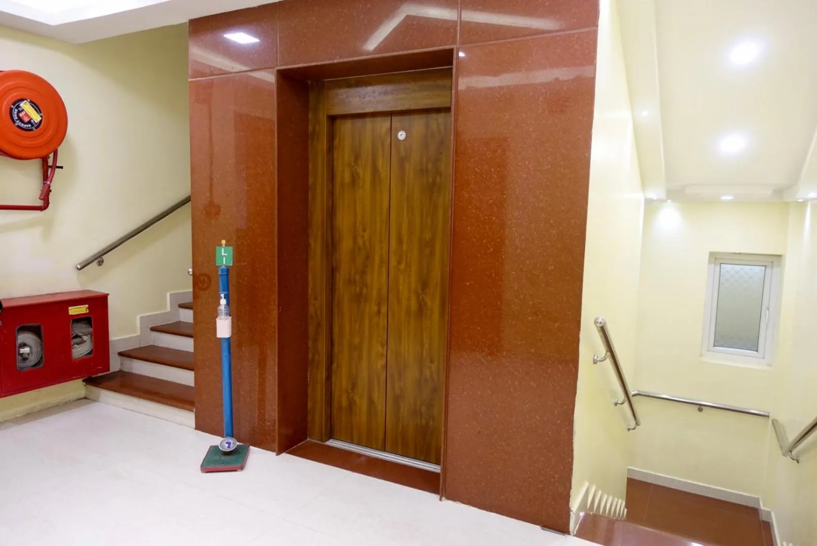 Area and facilities in I Residency