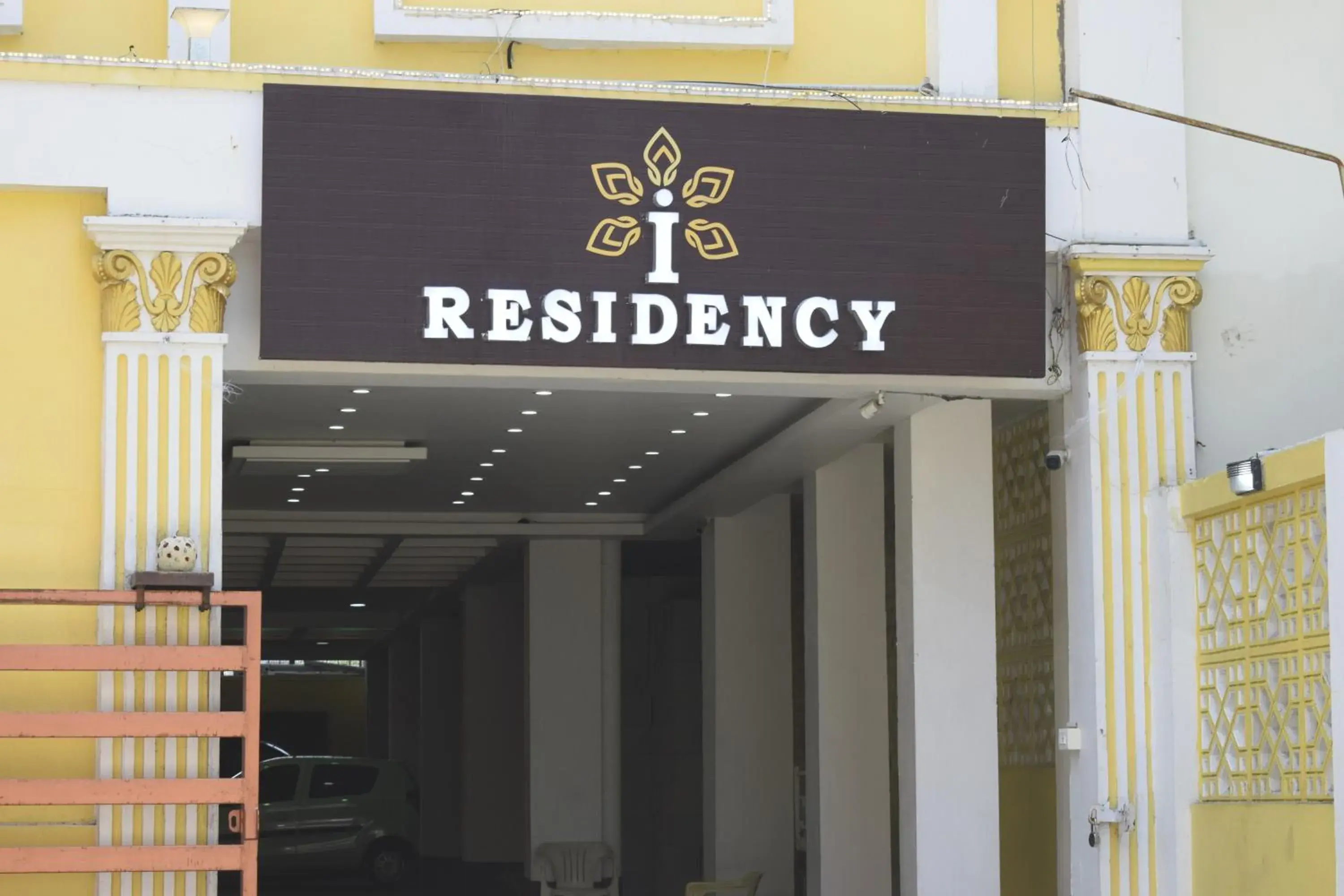 Facade/entrance in I Residency Facade/entrance in I Residency