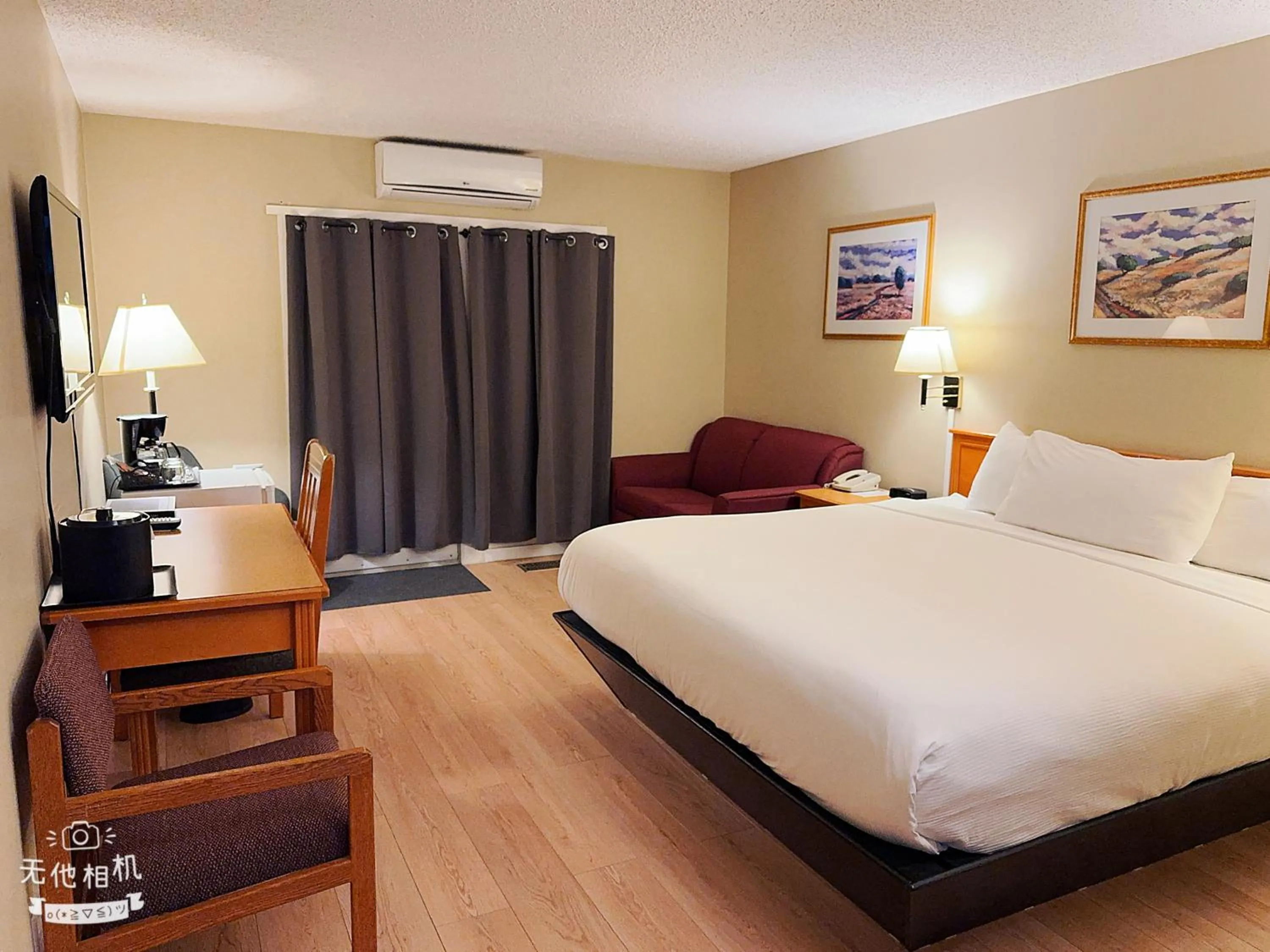 Bed in Wells Gray Inn