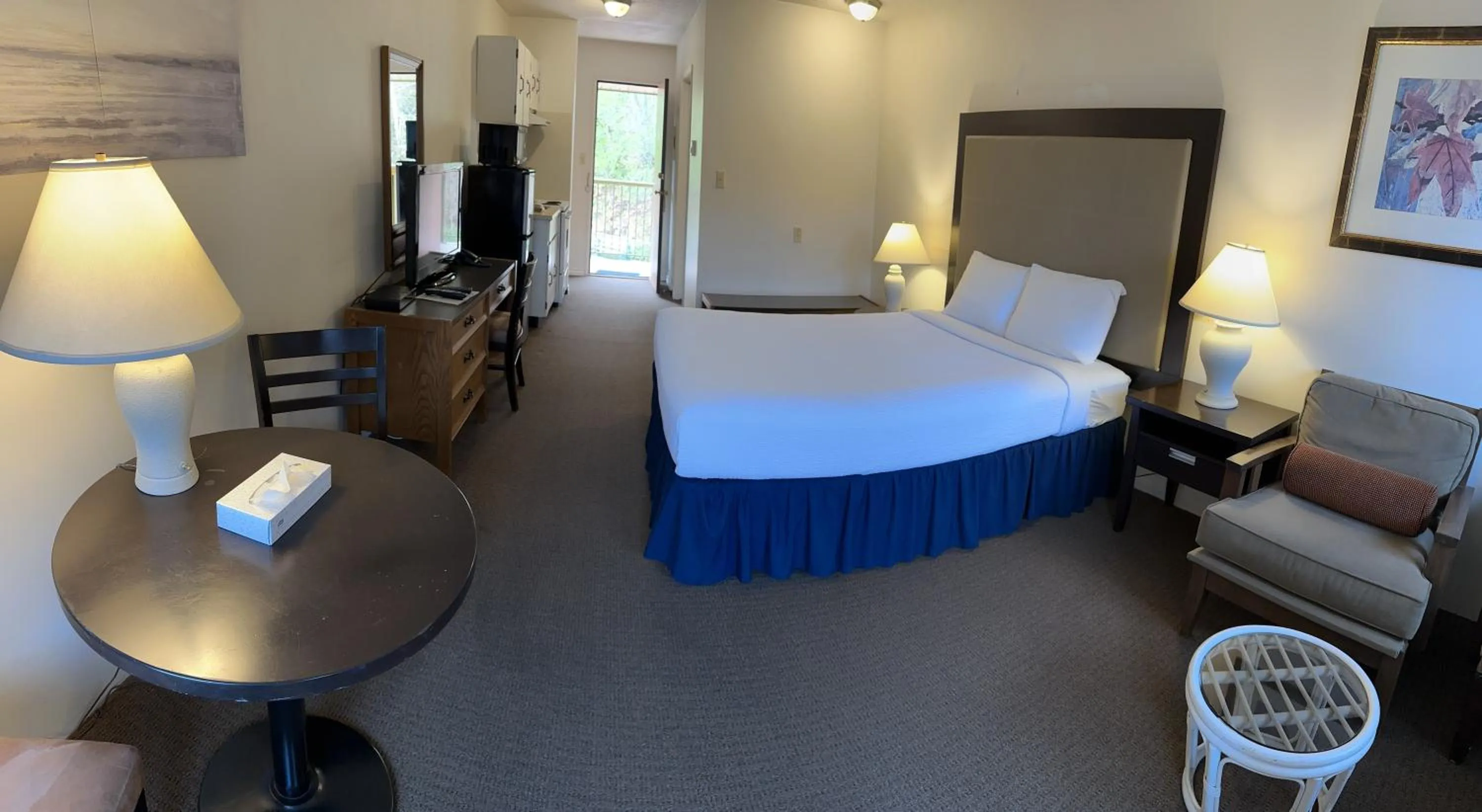 Bed in Wessex Inn By The Sea