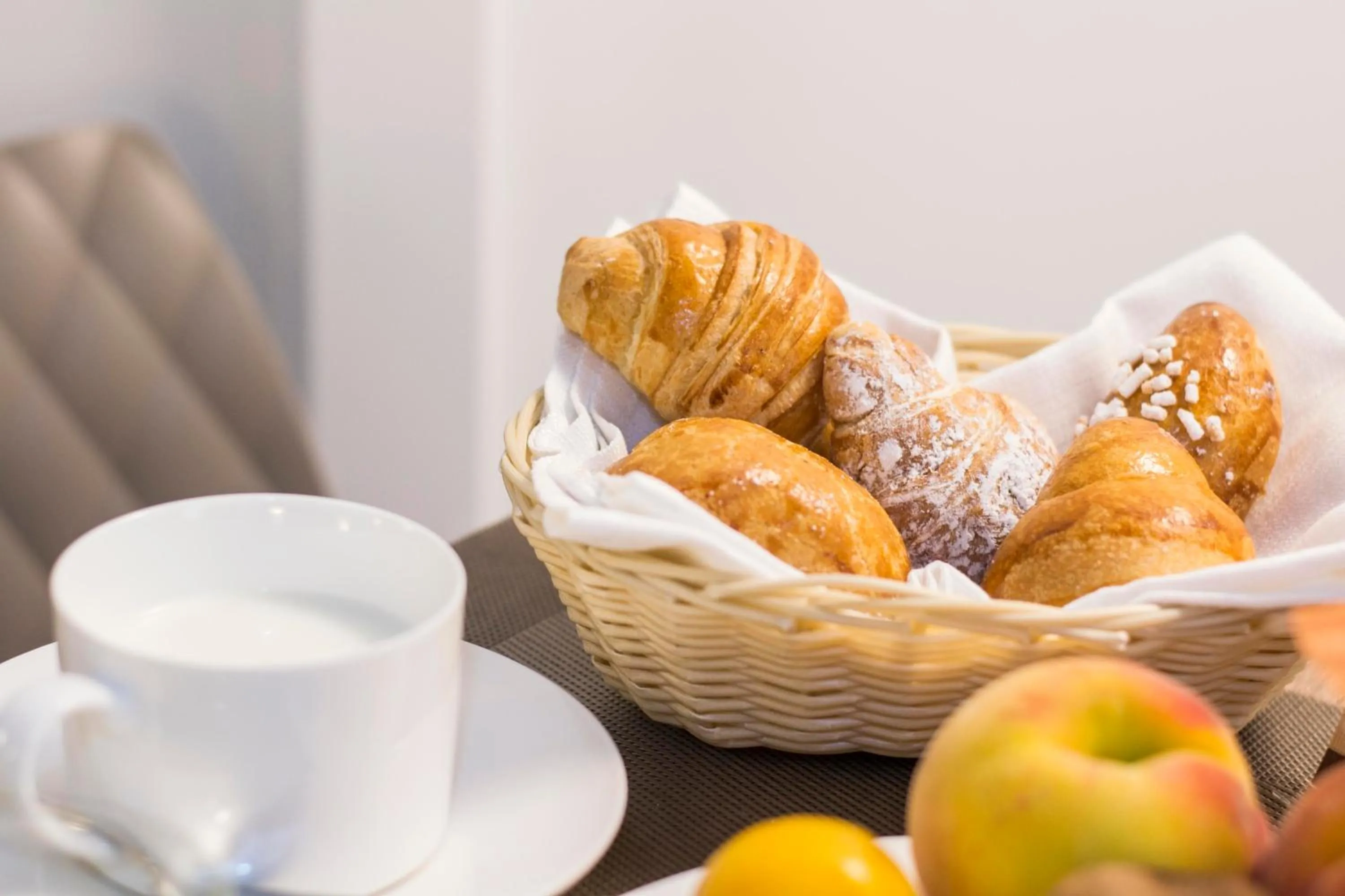 Food and drinks in Morelli suite