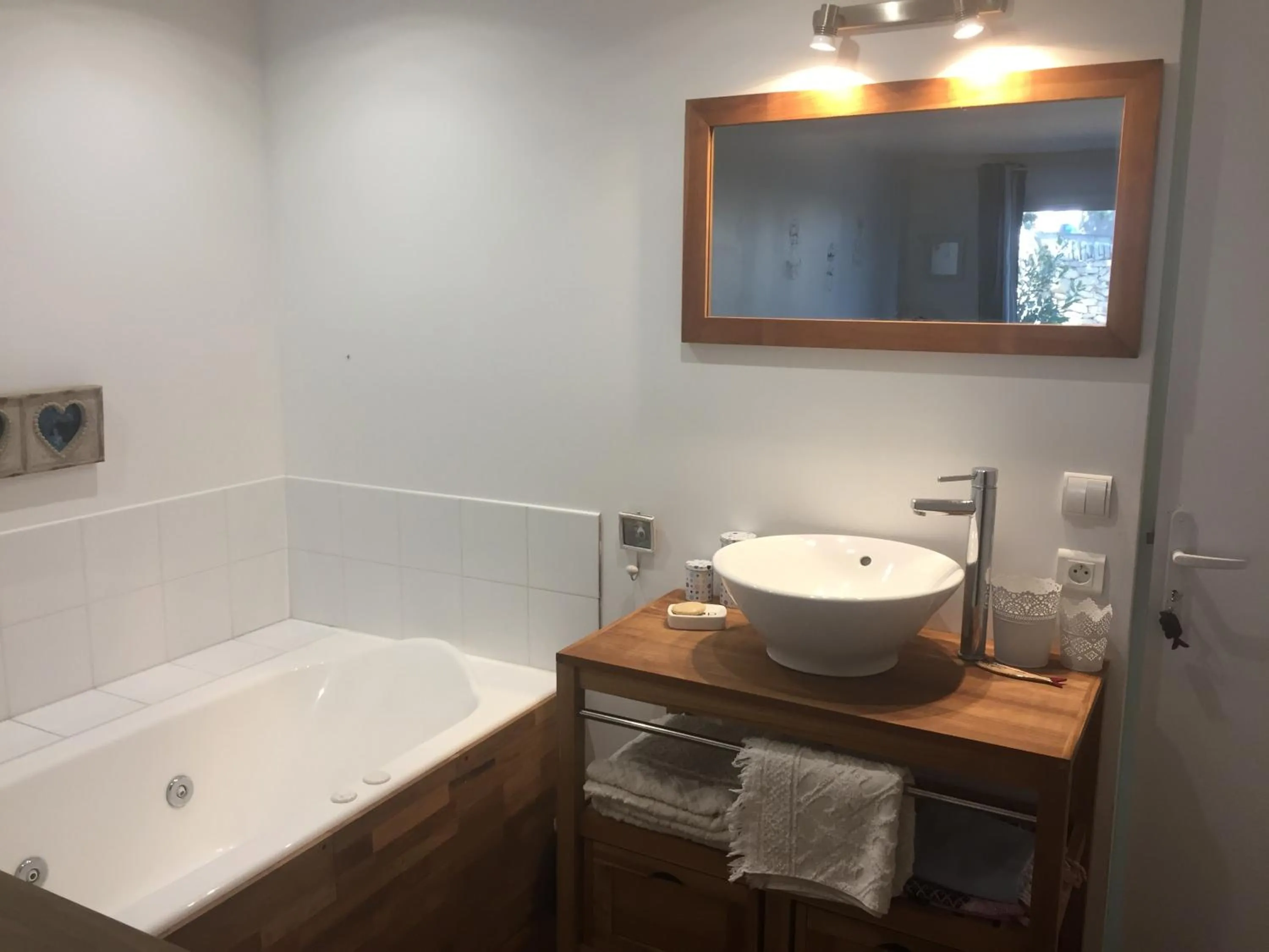 Bathroom in Le Petit Jeu Grignan