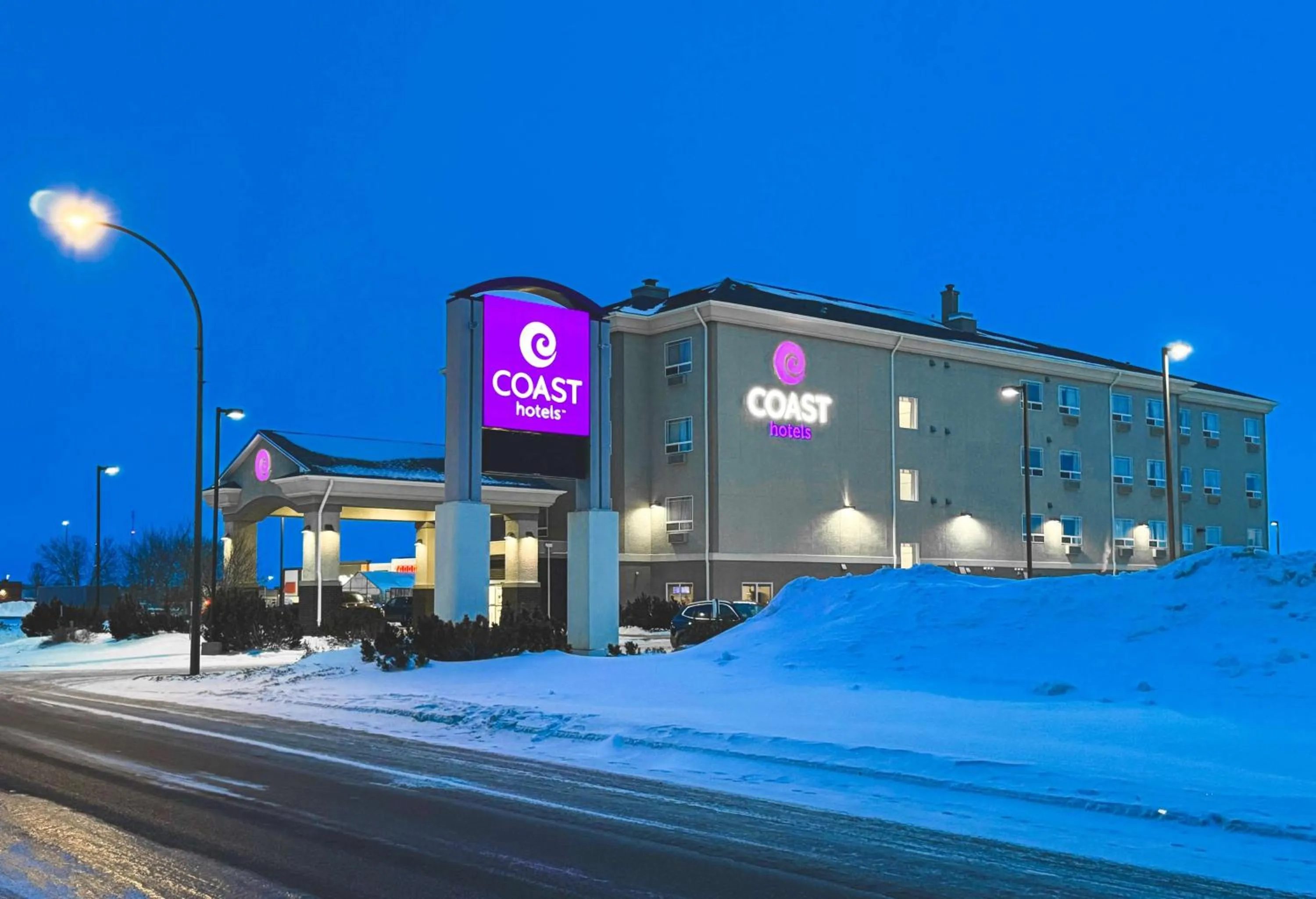 Property building in Coast Weyburn Hotel