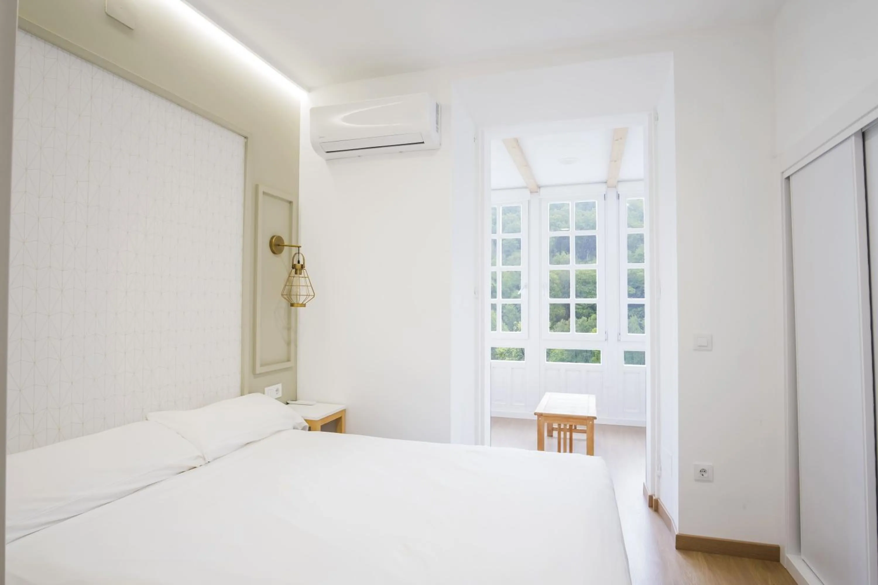 Photo of the whole room, Bed in Hotel Alda Triacastela