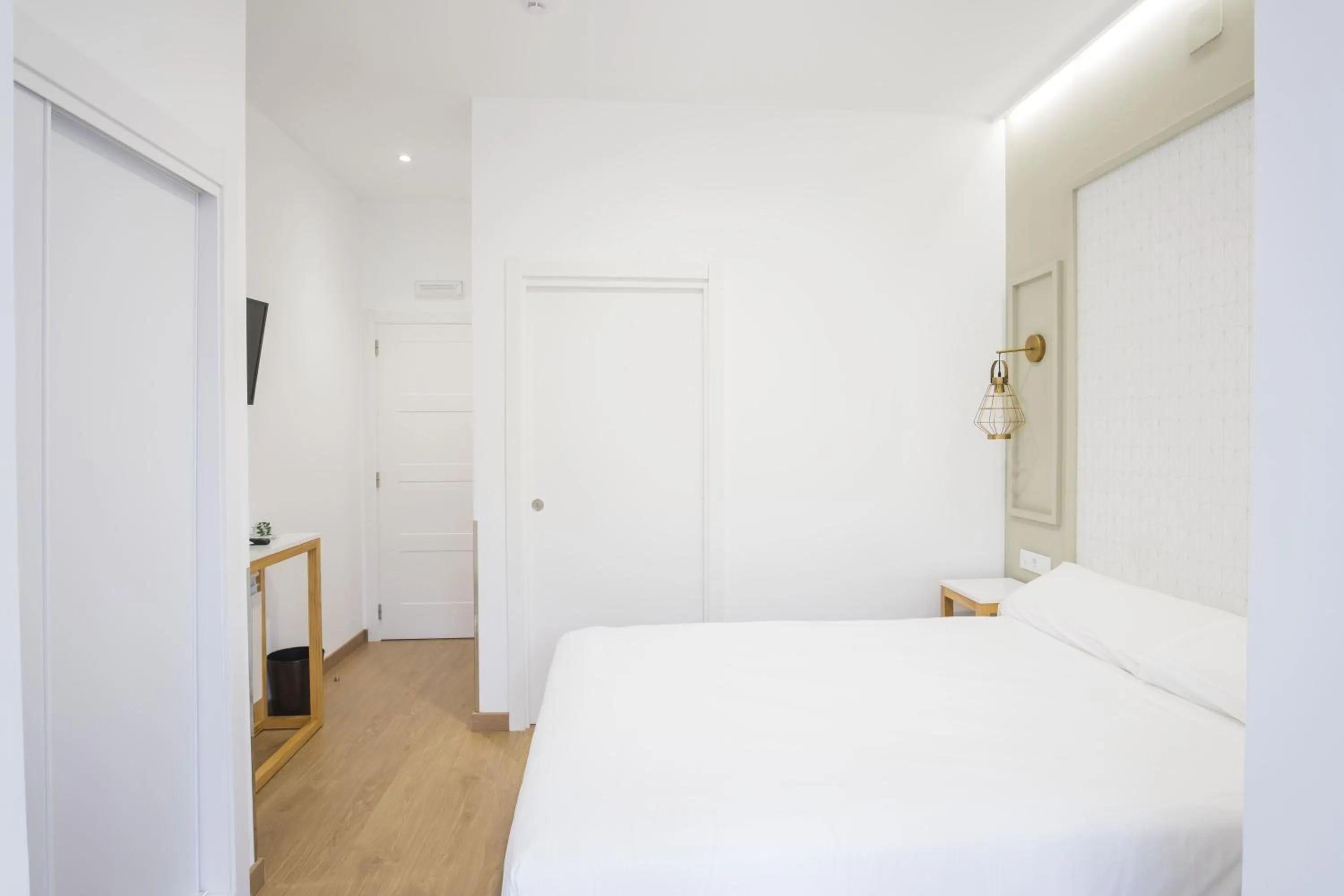 Photo of the whole room, Bed in Hotel Alda Triacastela