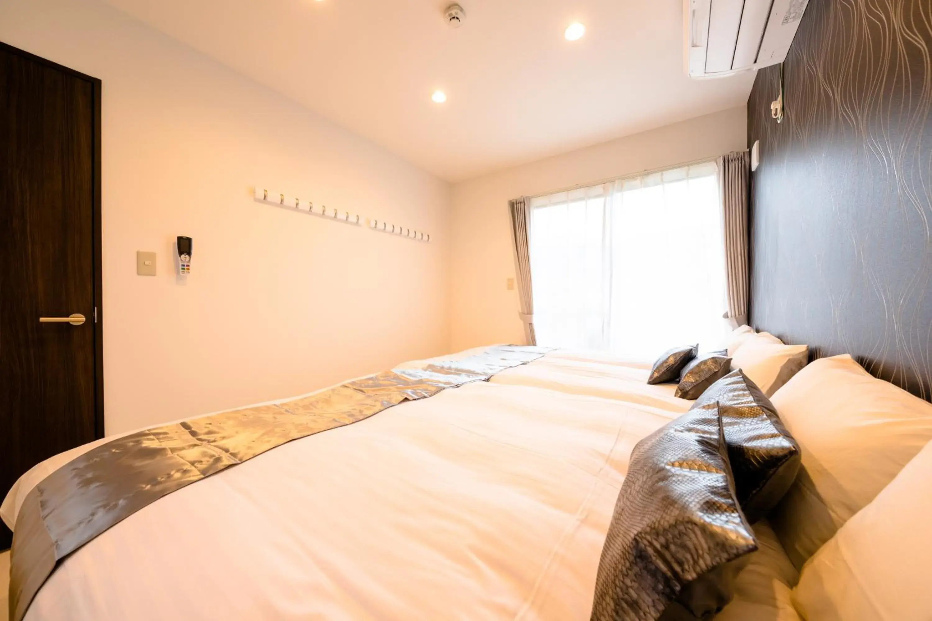 Bed in Erable Mt.Fuji "Zen" Bed in Erable Mt.Fuji "Zen"