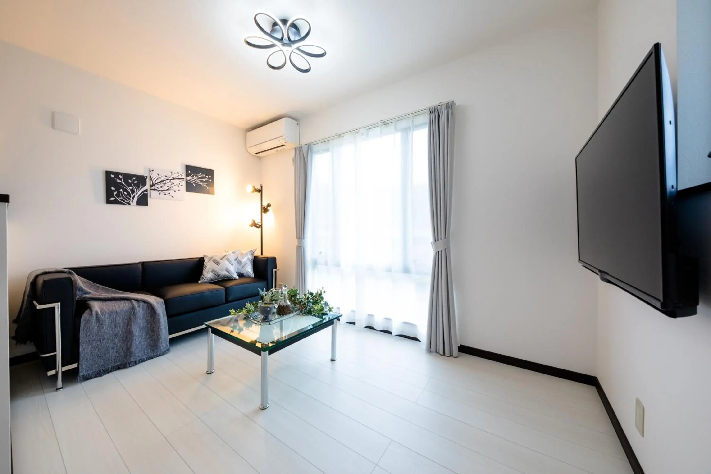 Living room, Bed in Erable Mt.Fuji "Zen" Living room, Bed in Erable Mt.Fuji "Zen"