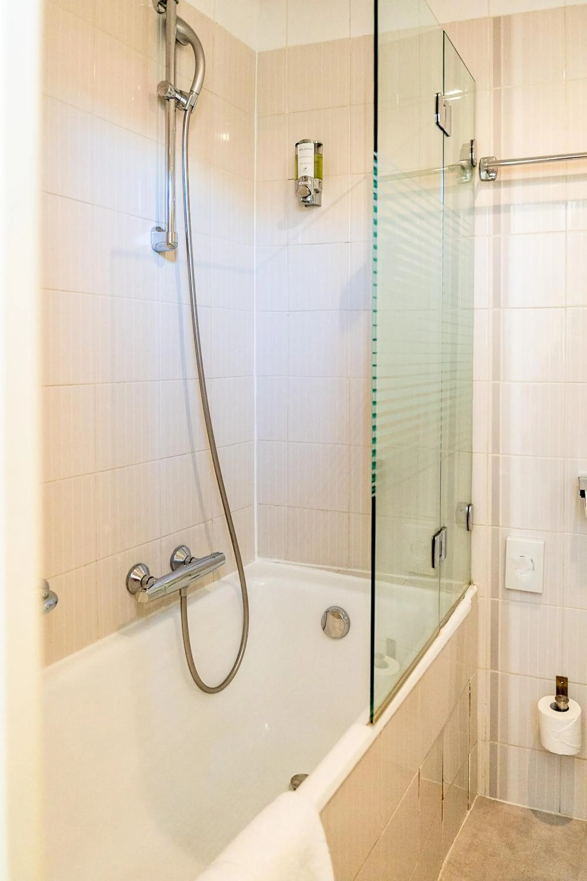 Bathroom in Hôtel Du Golfe