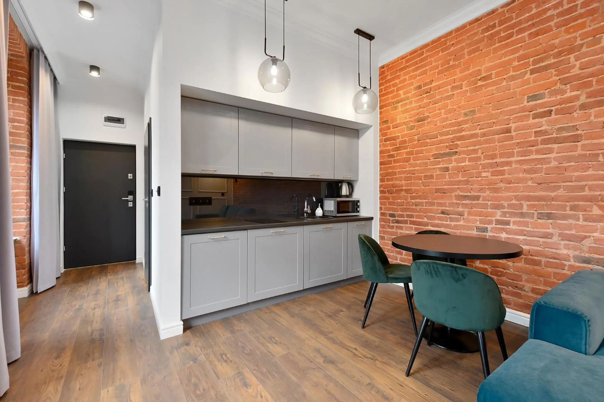 Kitchen or kitchenette in Aparthotel Krzywa Kamienica