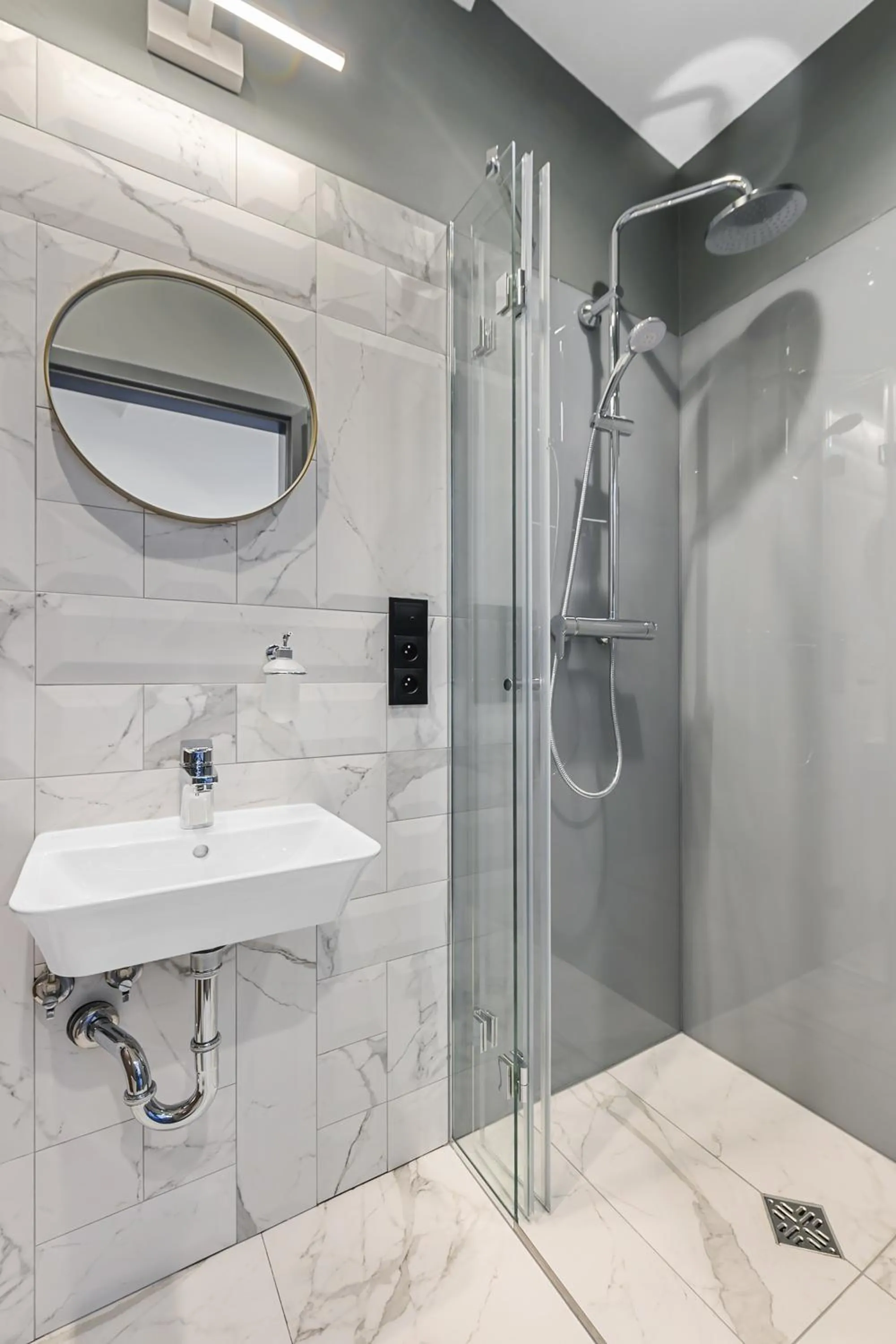 Bathroom in Aparthotel Krzywa Kamienica