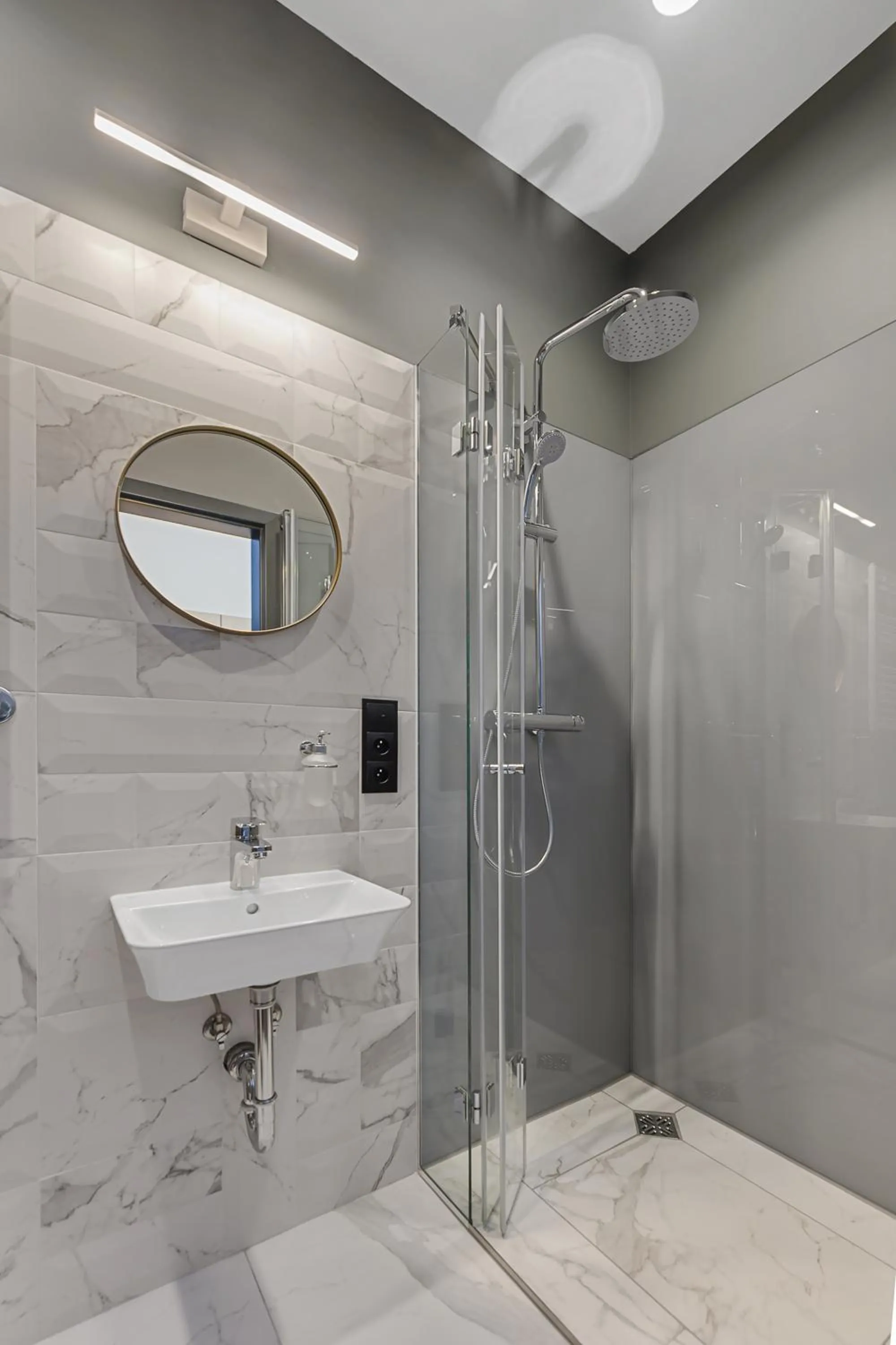 Bathroom in Aparthotel Krzywa Kamienica