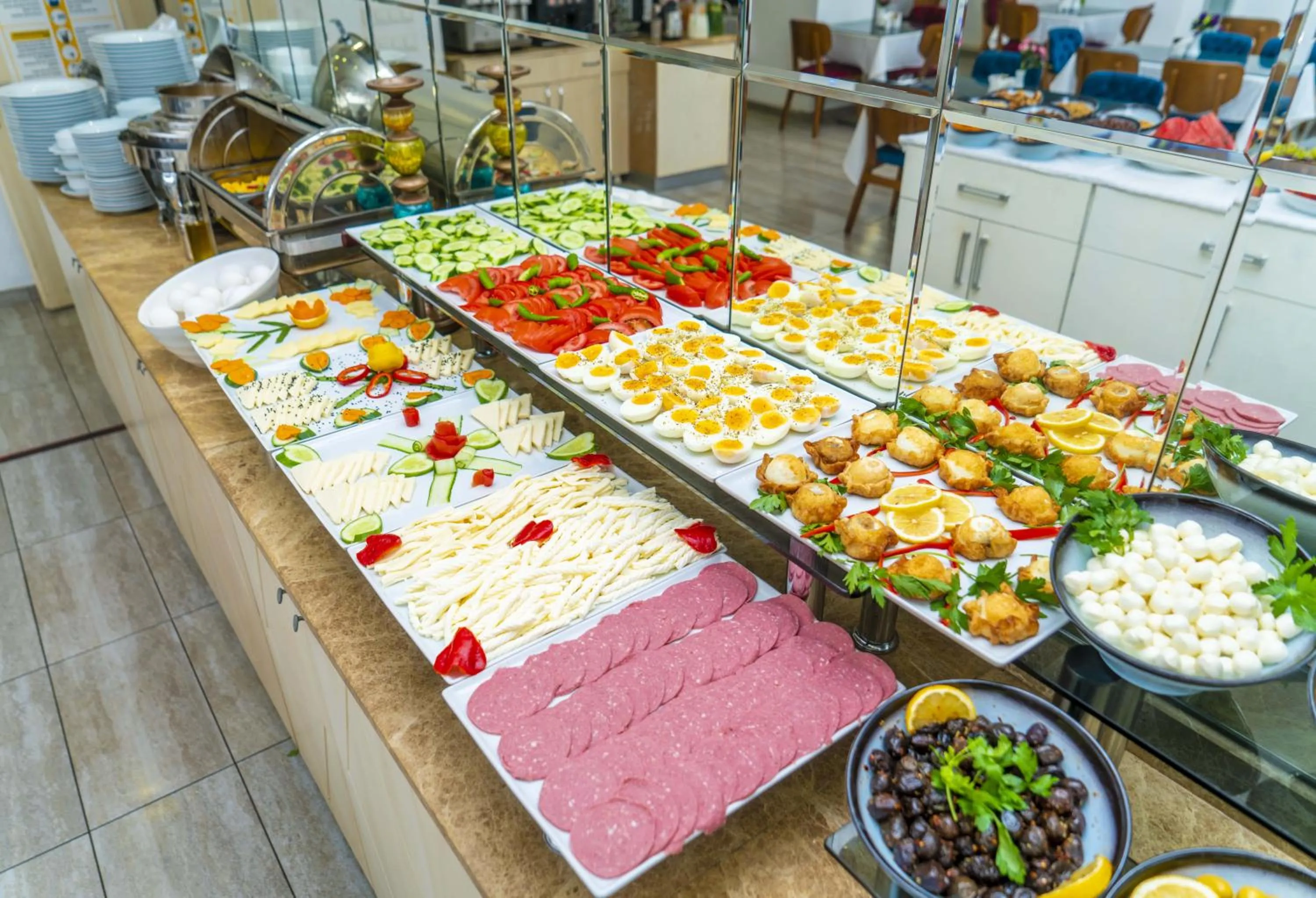 Food and drinks in Topkapi Old City Kensington Hotel Ottoman Heritage