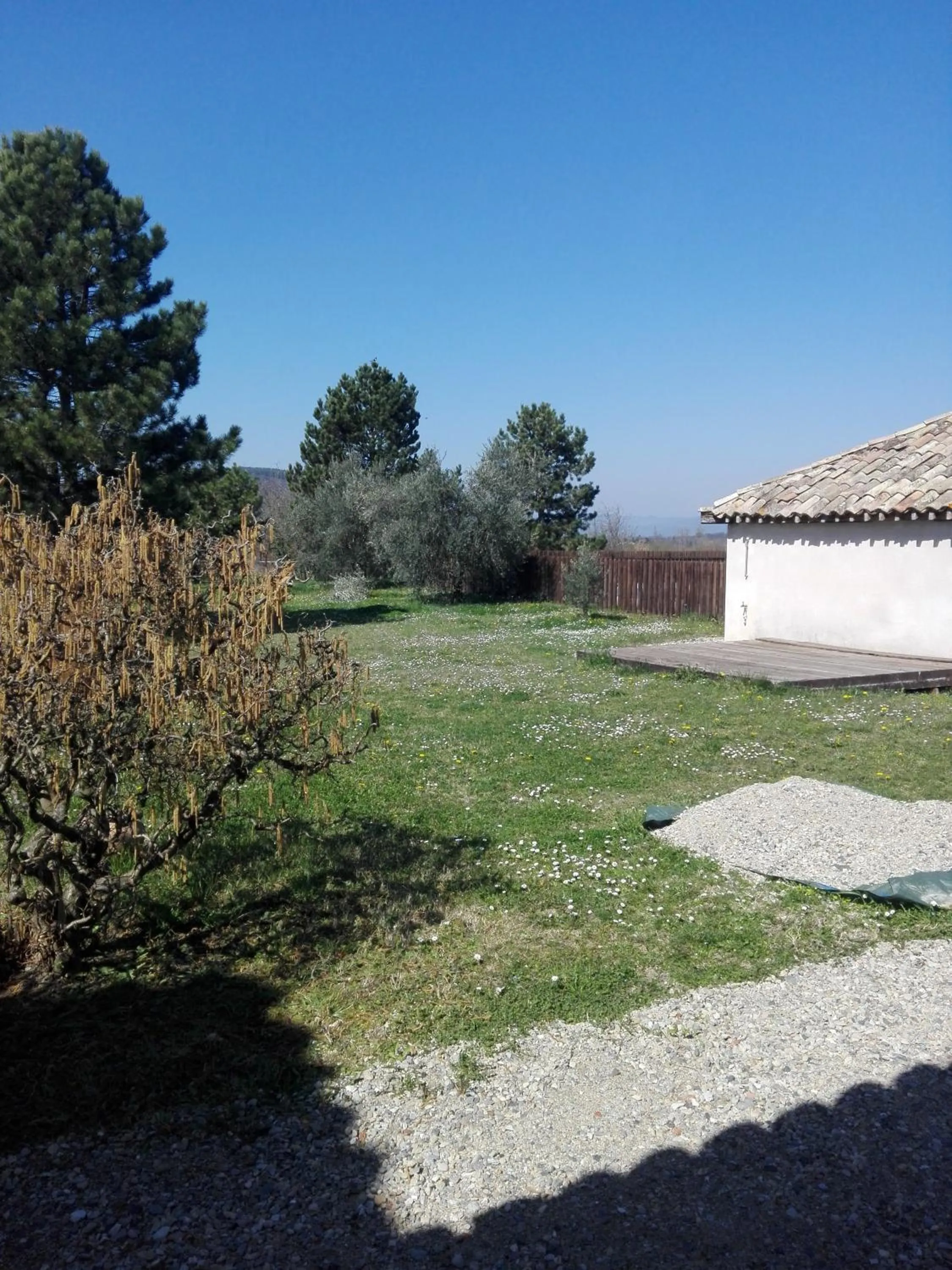 Garden view in Mas Bohème