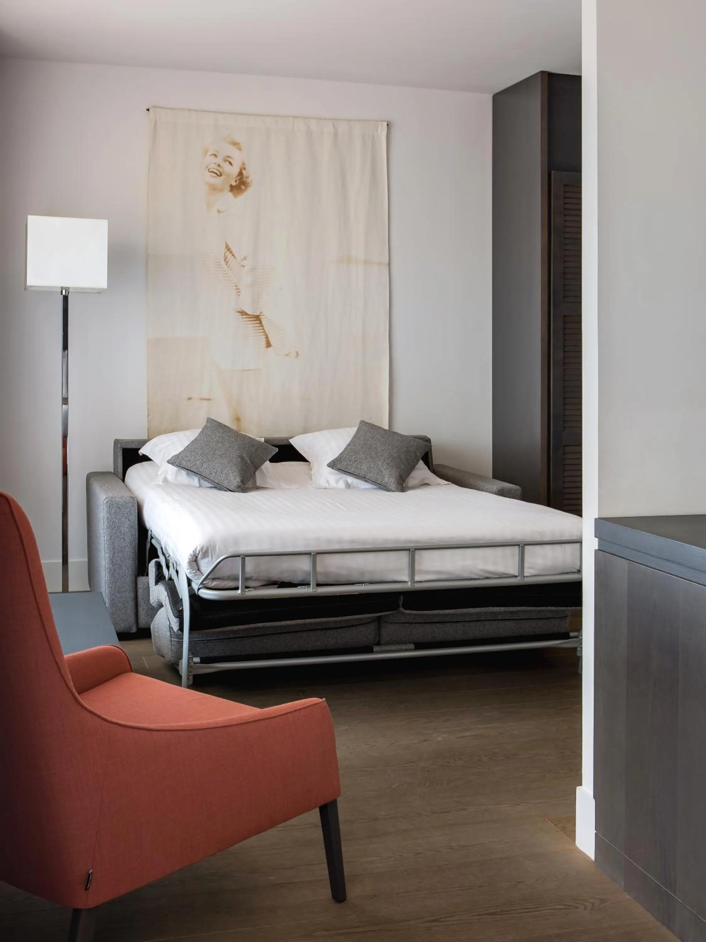 Bedroom, Bed in New Hotel of Marseille - Vieux Port