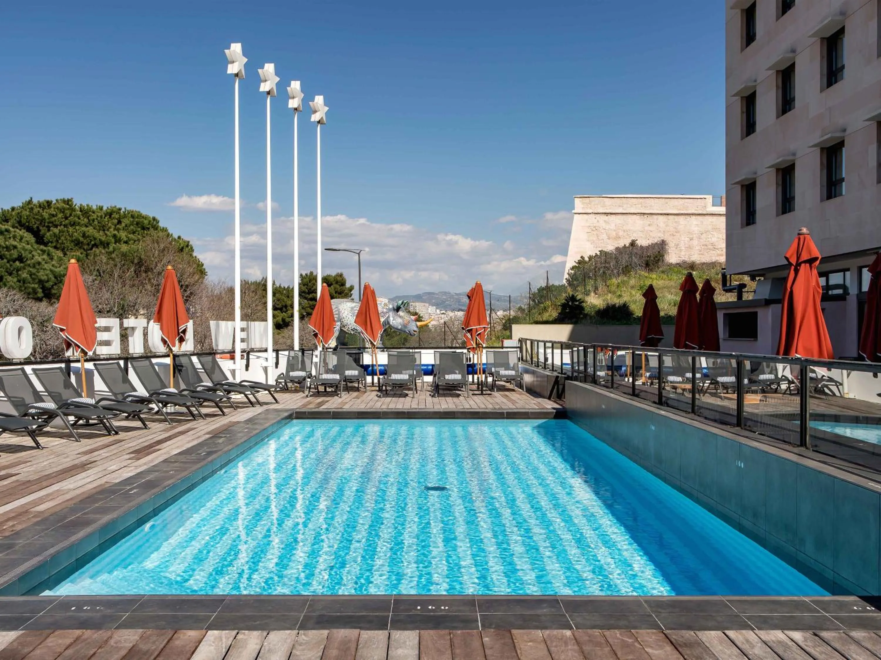 Swimming pool in New Hotel of Marseille - Vieux Port