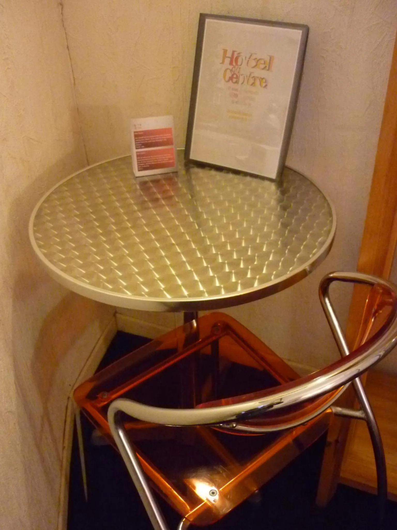 Seating area in Hôtel du Centre