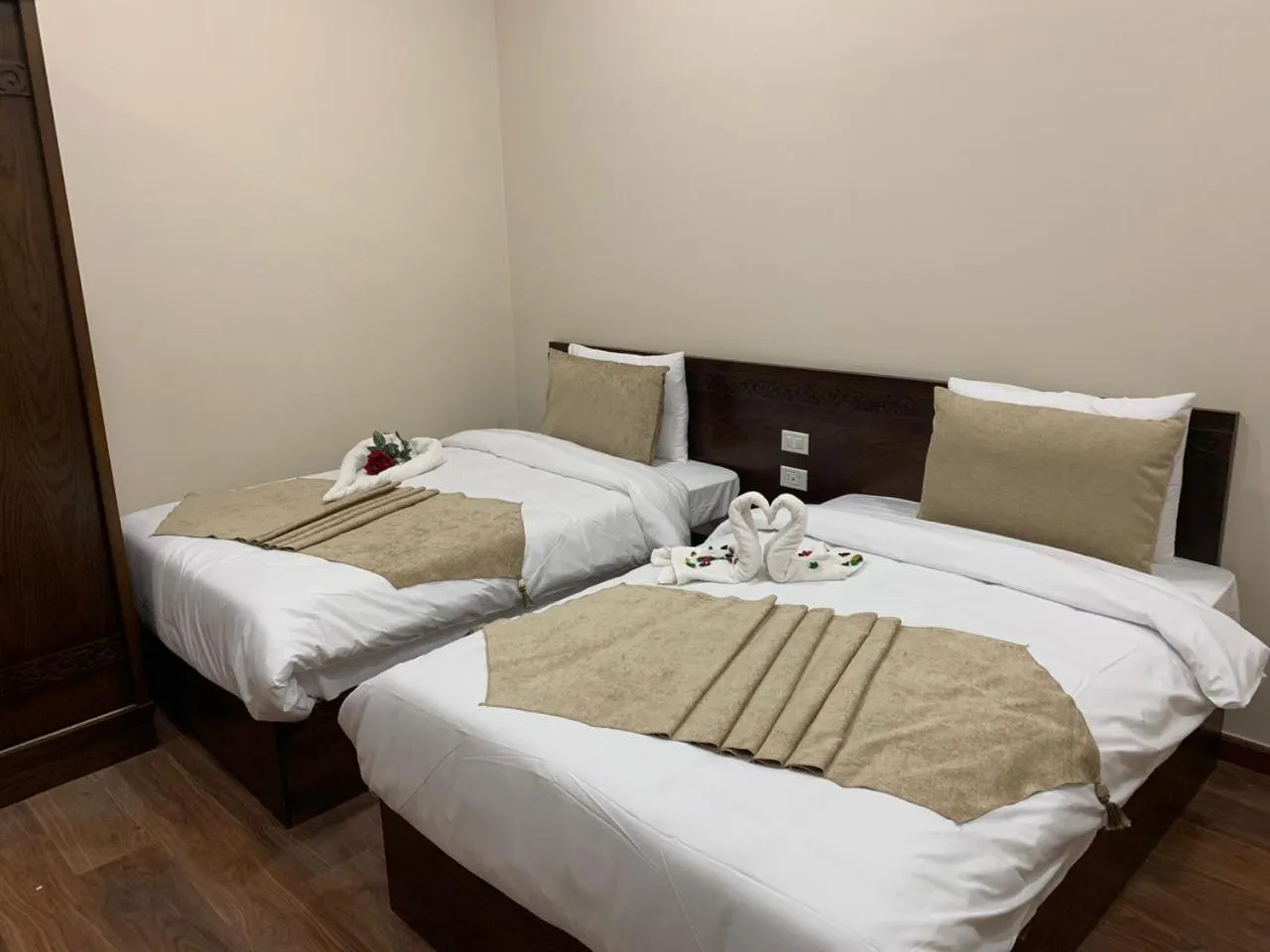 Bed in Miramar Talaat Harb Square