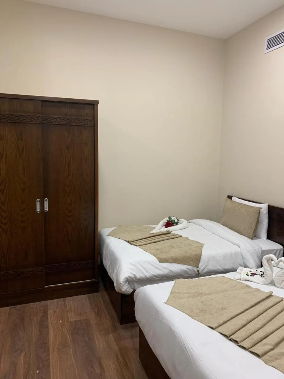 Bed in Miramar Talaat Harb Square