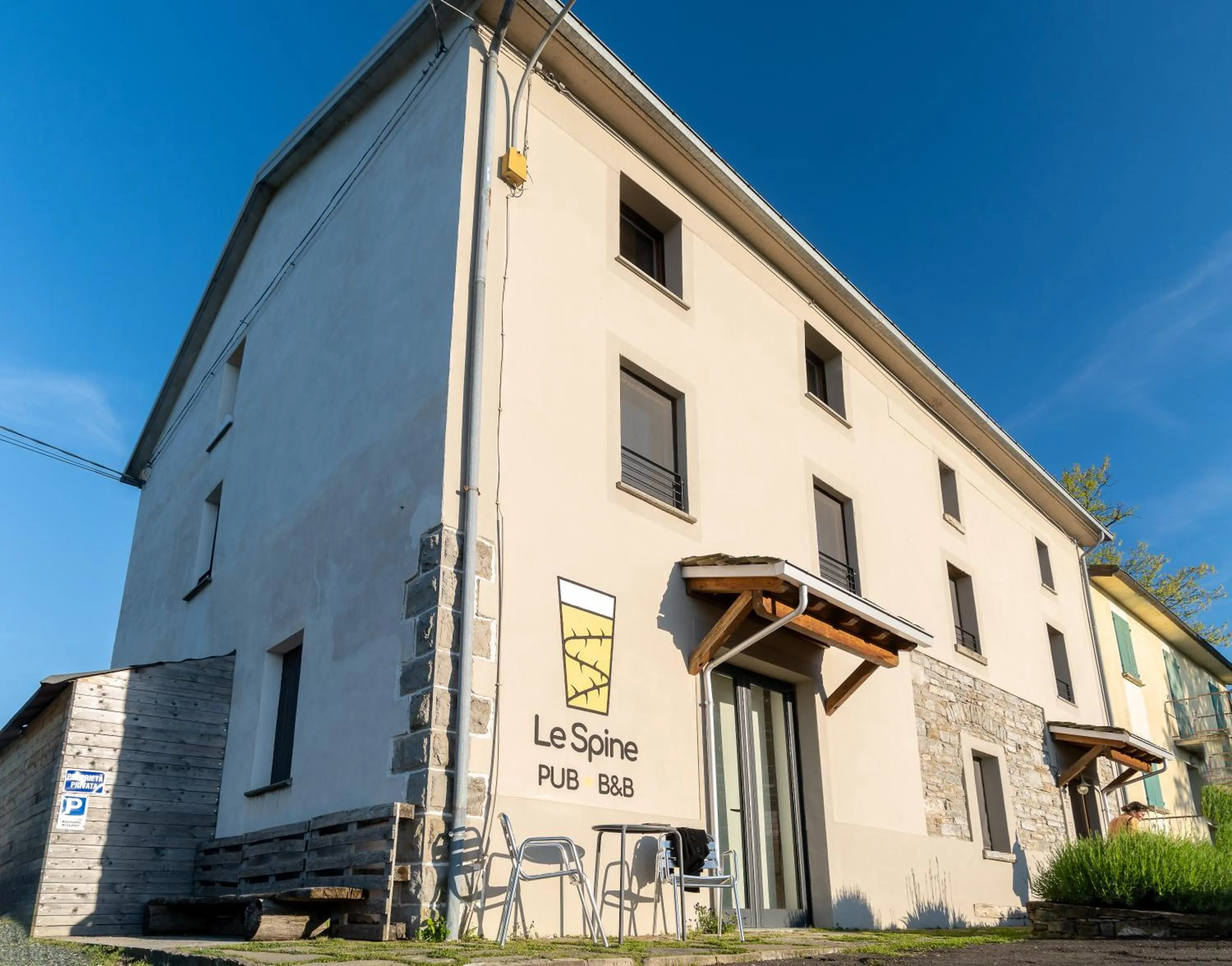 Property building in Le Spine B&B sulla Via Francigena