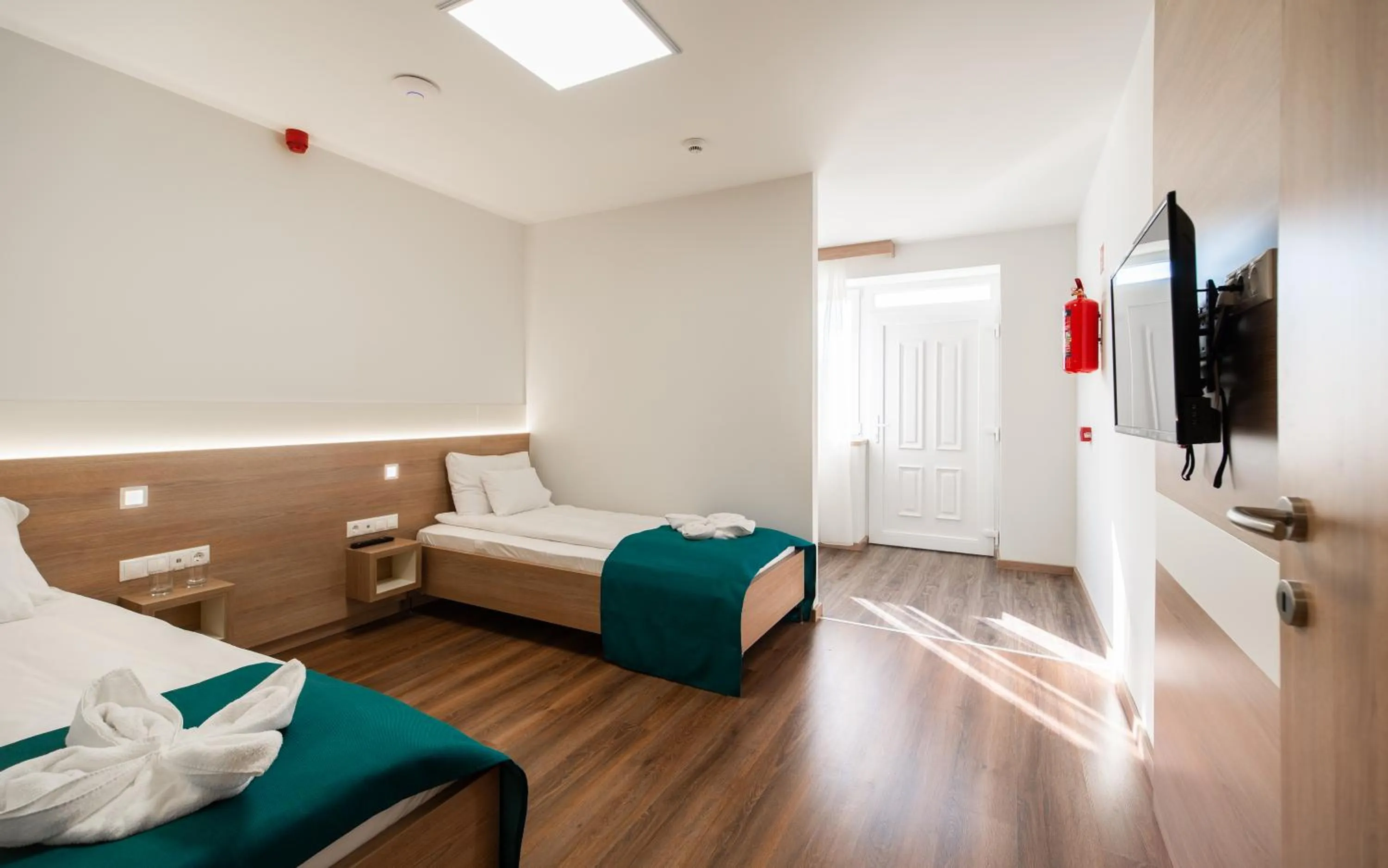 Photo of the whole room, Bed in Hotel Szeghalom