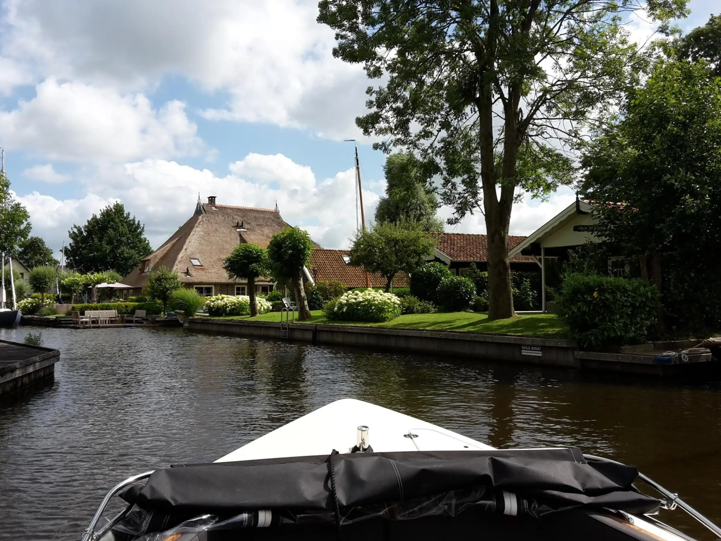 d'Oude Herbergh, vakantiehuizen aan het water d'Oude Herbergh, vakantiehuizen aan het water