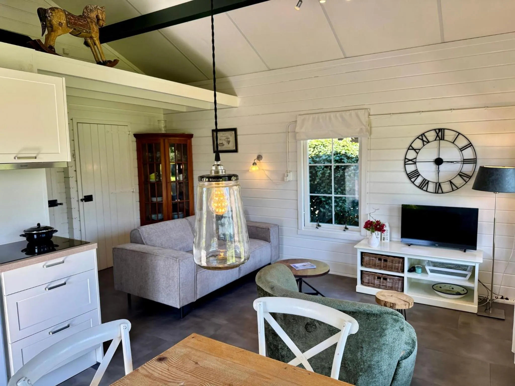 Living room in d'Oude Herbergh, vakantiehuizen aan het water