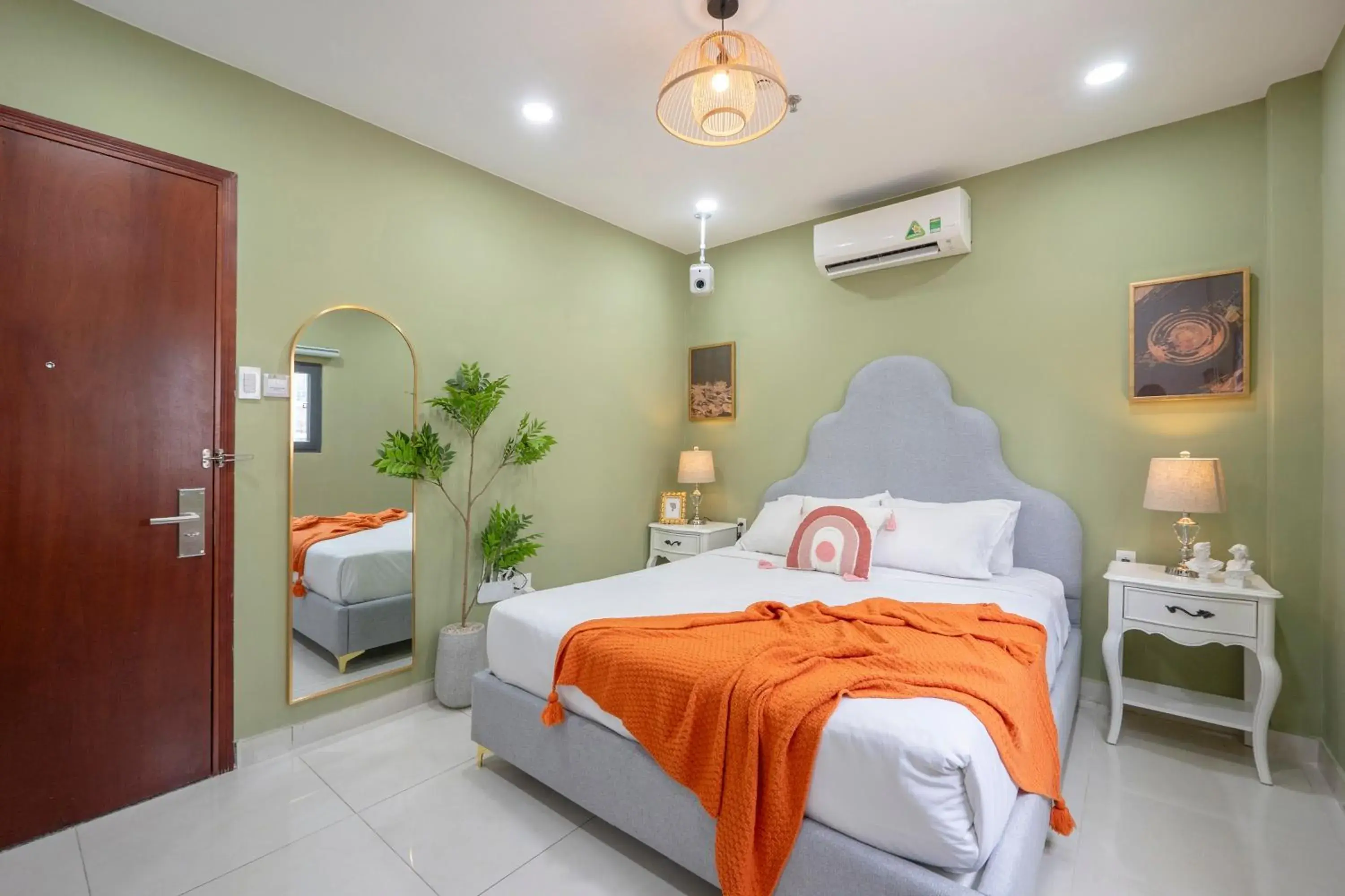 Bed in SAZI AMILA Nguyen Hue HOTEL - Free Banh Mi Bed in SAZI AMILA Nguyen Hue HOTEL - Free Banh Mi