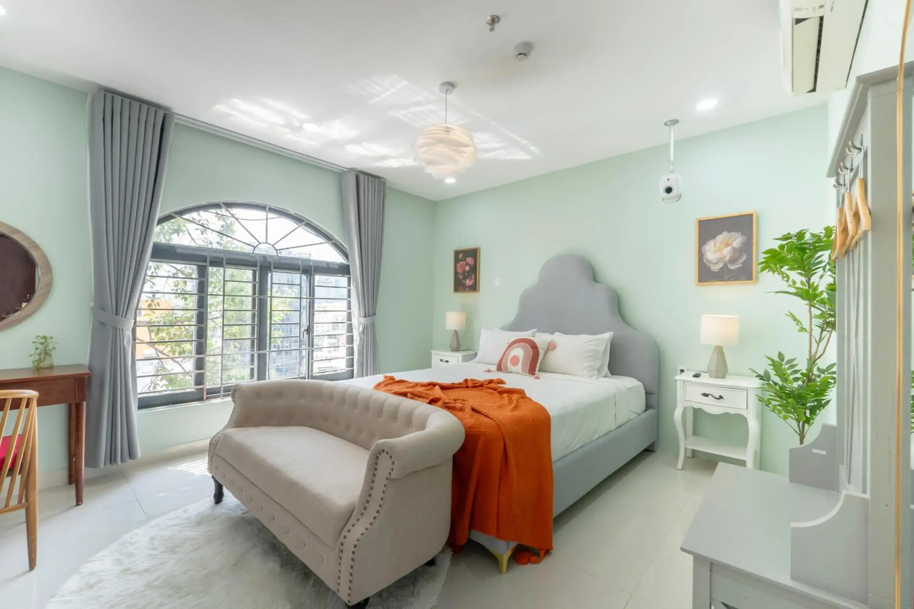 Photo of the whole room, Bed in SAZI AMILA Nguyen Hue HOTEL - Free Banh Mi Photo of the whole room, Bed in SAZI AMILA Nguyen Hue HOTEL - Free Banh Mi