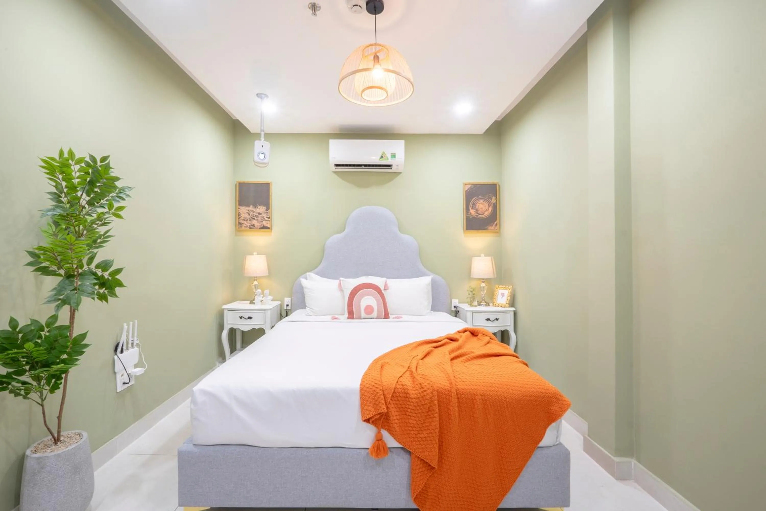 Photo of the whole room, Bed in SAZI AMILA Nguyen Hue HOTEL - Free Banh Mi