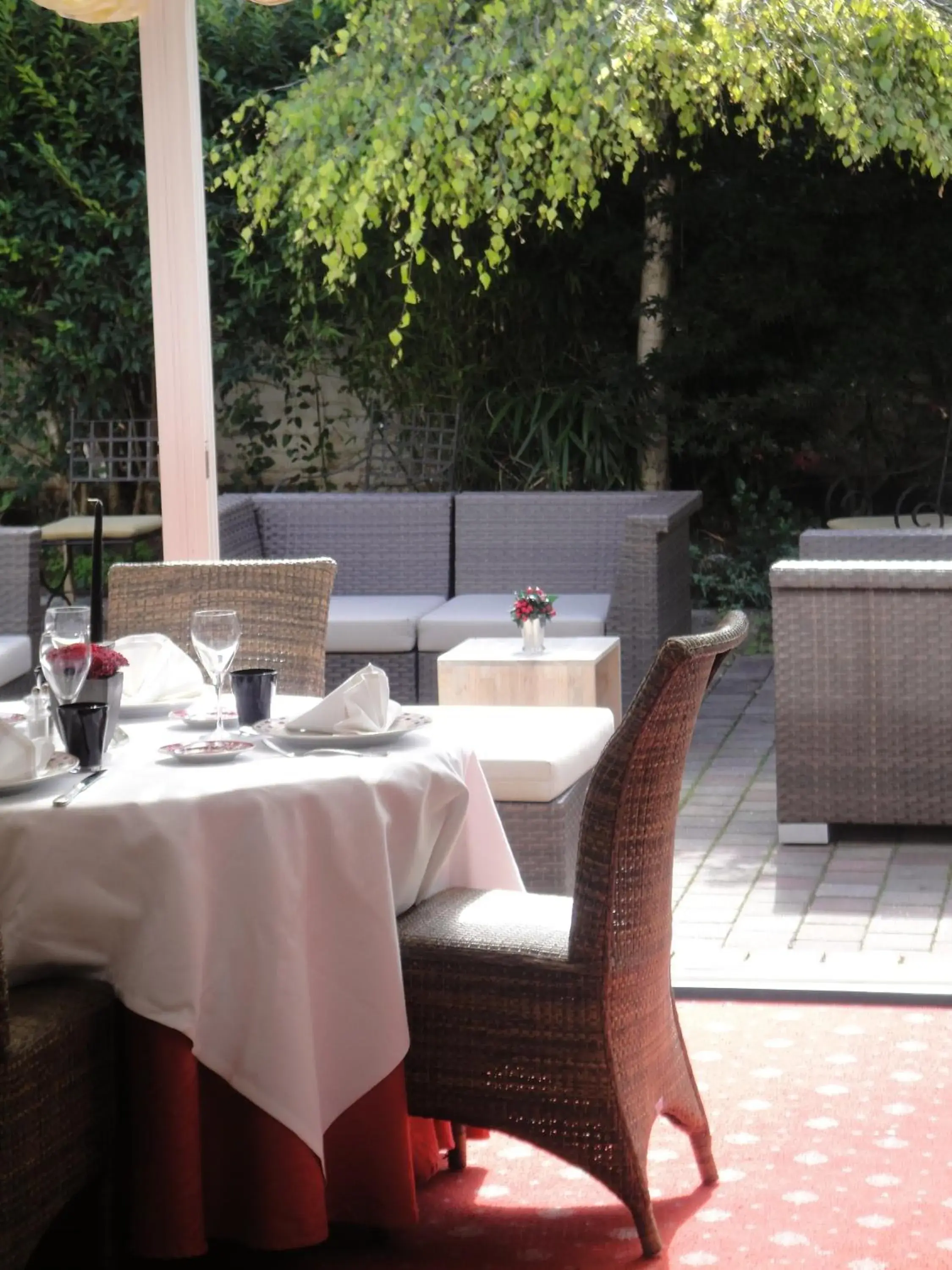 Restaurant/places to eat in The Originals Boutique, Hôtel Auberge du Forgeron, Lille Sud Restaurant/places to eat in The Originals Boutique, Hôtel Auberge du Forgeron, Lille Sud